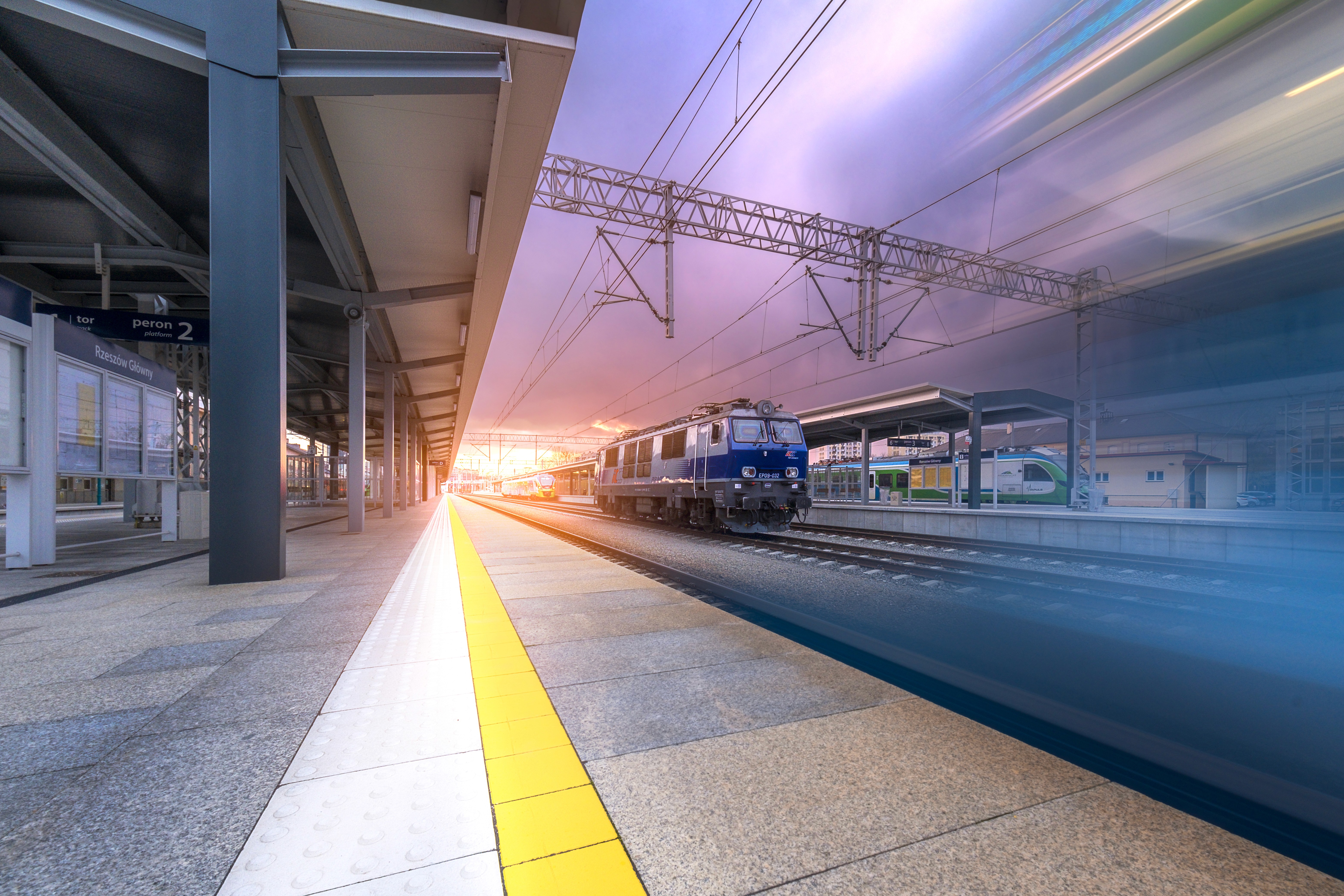 Intercity, autor Mateusz Głuszek, Rzeszów, woj. podkarpackie