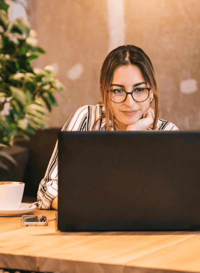 girl using laptop