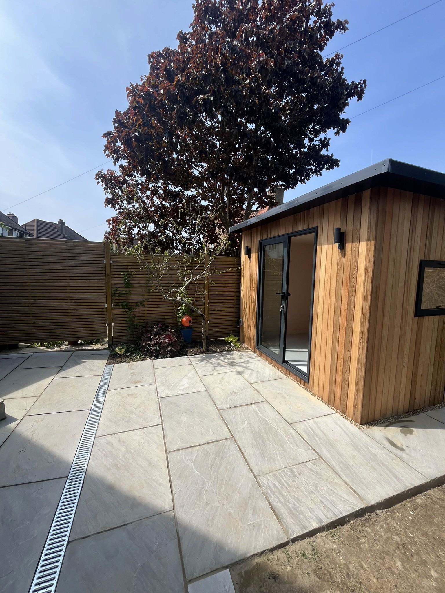 Small Cedar Office photo 8