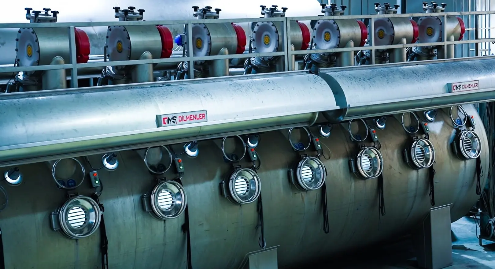 Dyeing machine