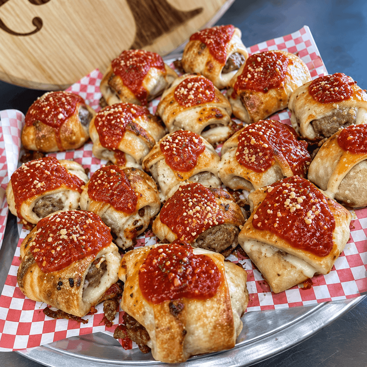 Sausage bread bites with marinara