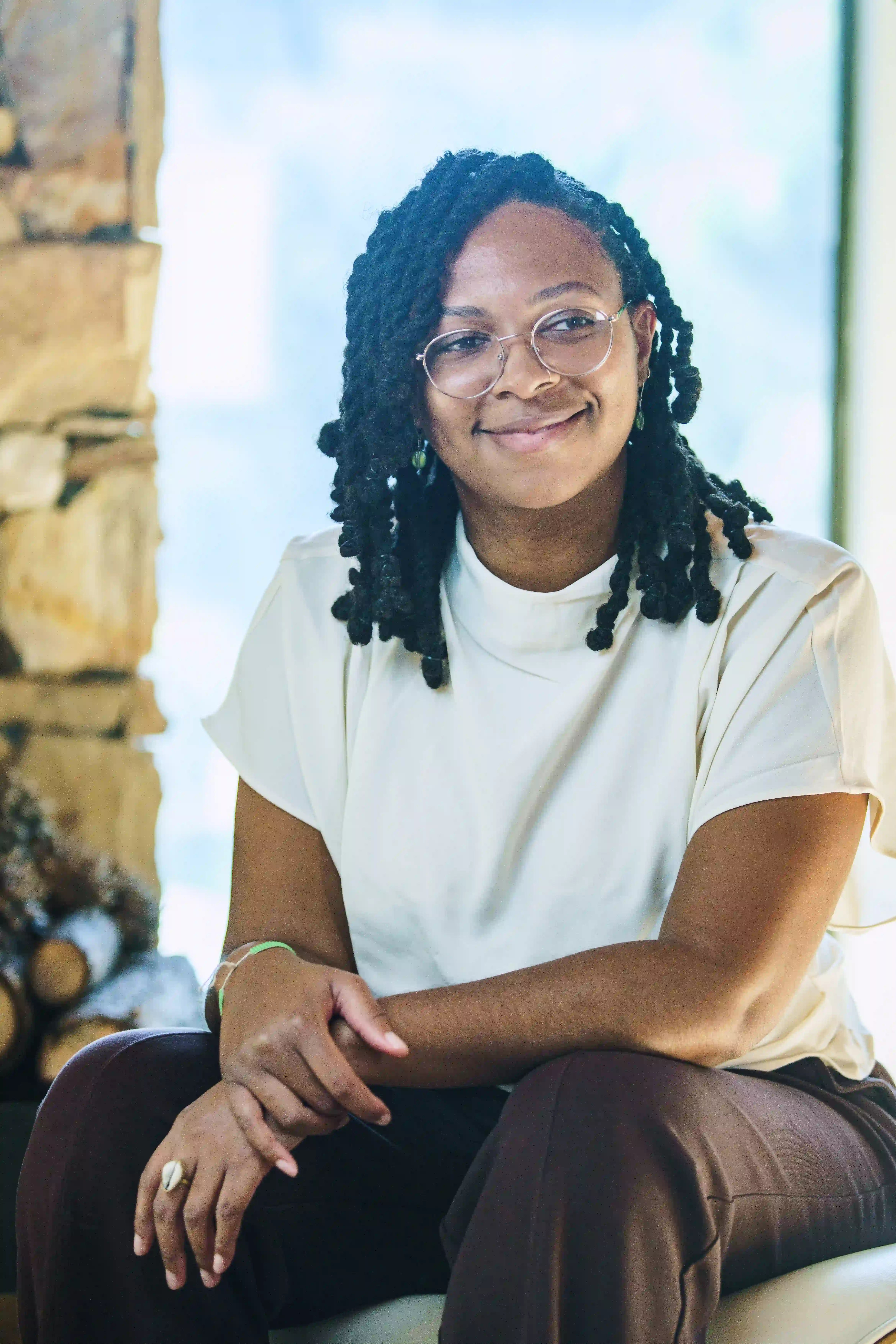 photo of an expansive therapy therapist who focuses on care through gender exploration affirming therapy.