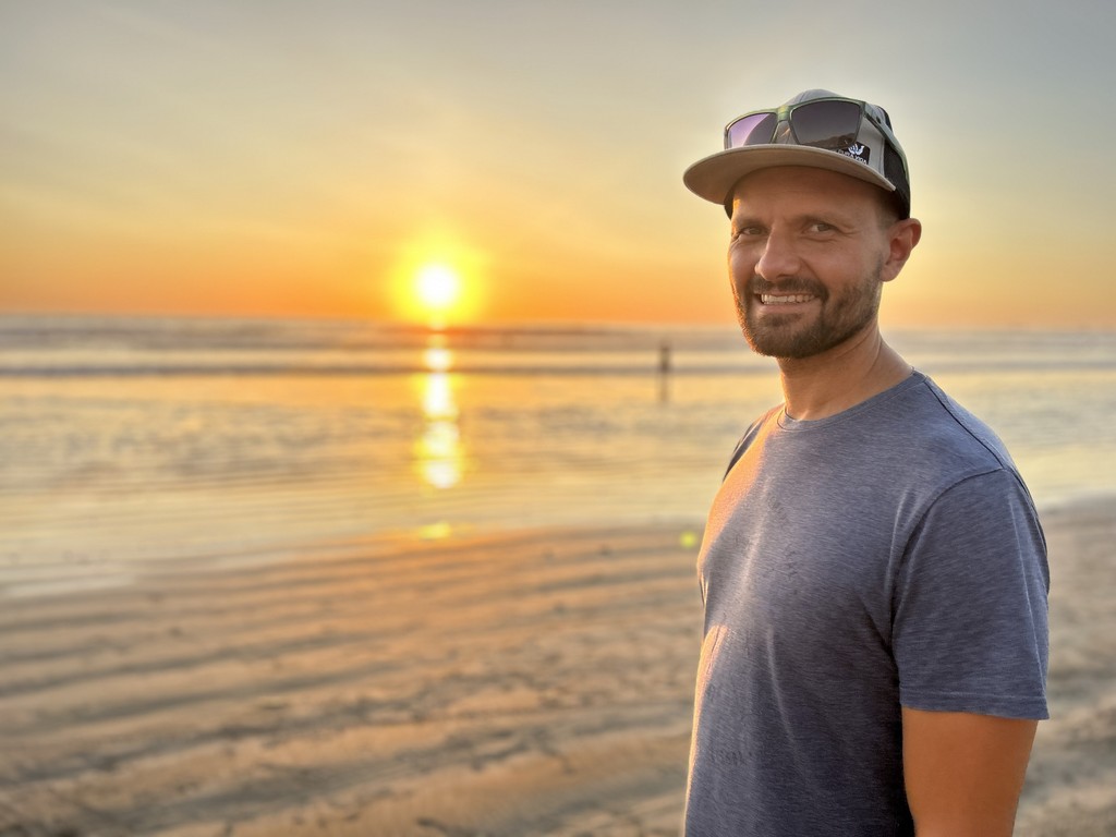 Photo of Martin Angehrn at the beach