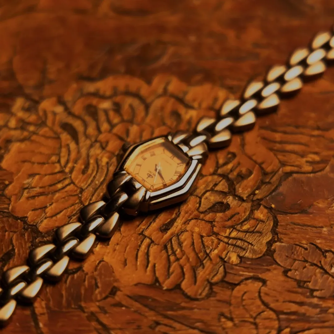 vintage Holing quartz watch