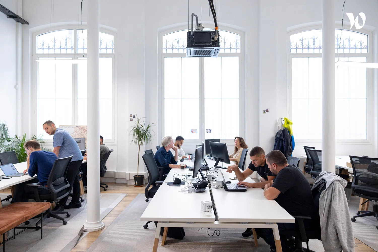 Le Consuel photovoltaïque approuve les démarches administratives et les installations de panneaux solaires effectuées par Solarock - crédit photo WTTJ