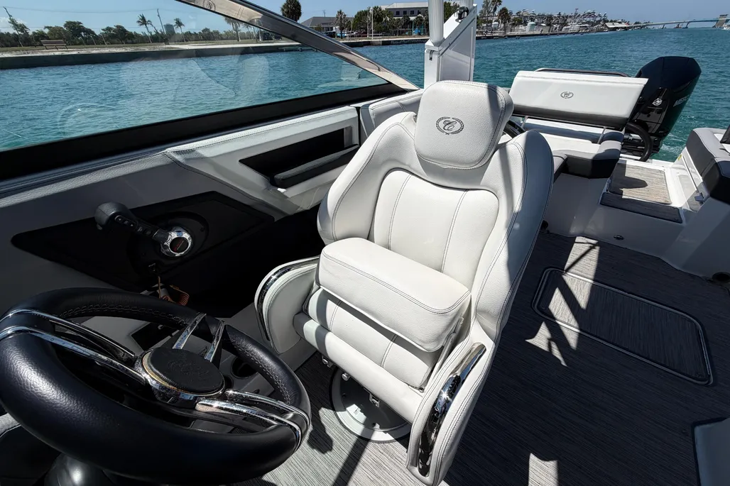 Boat thumbnail 6