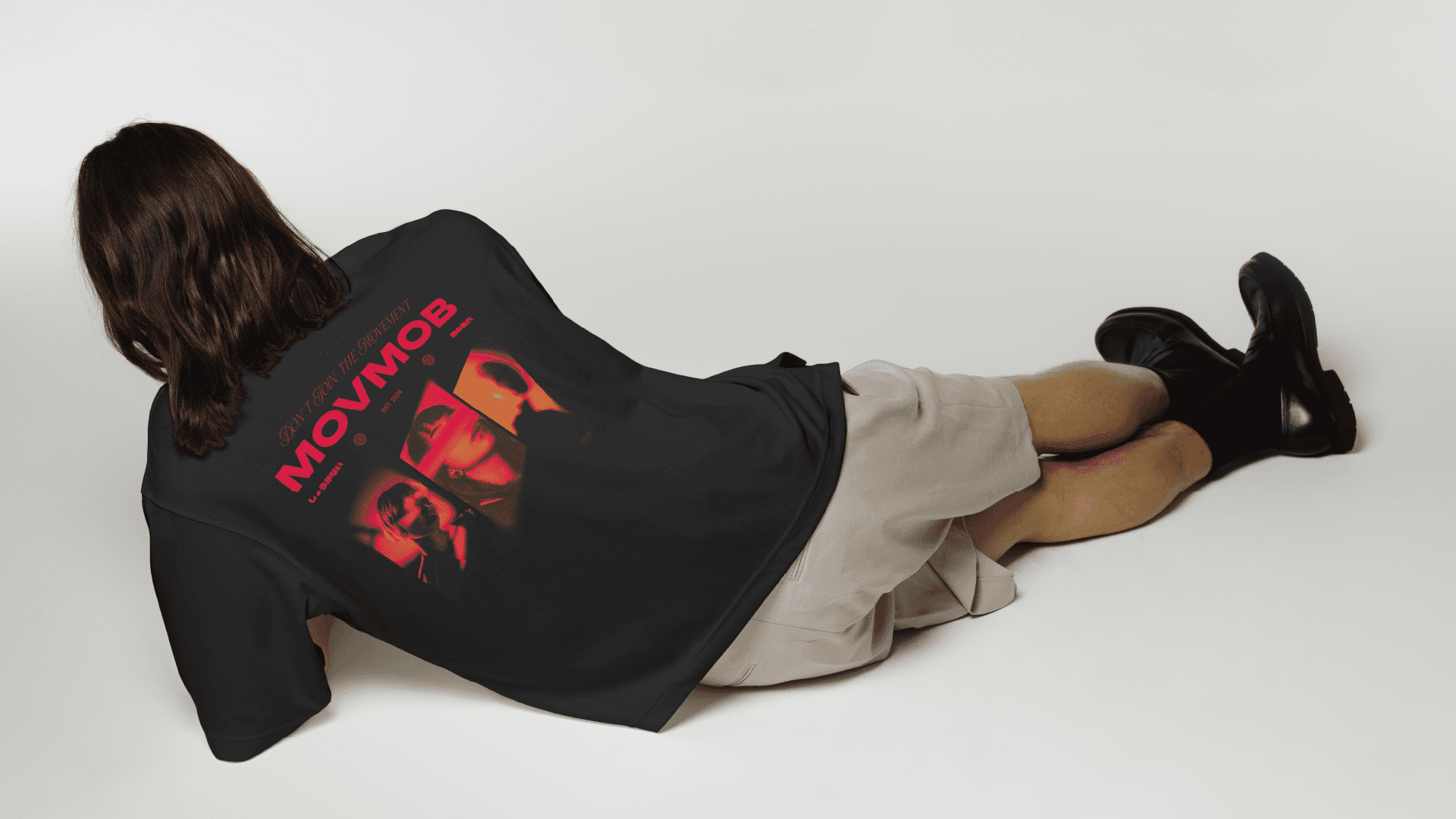 a model wearing movmob's t-shirt