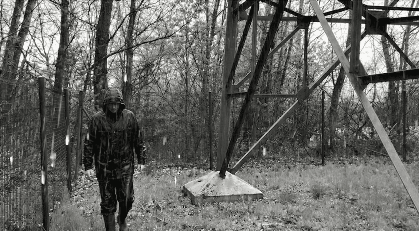 Dashboard showing MRR of $69,897 and 1206 active users with an upward trend graph.