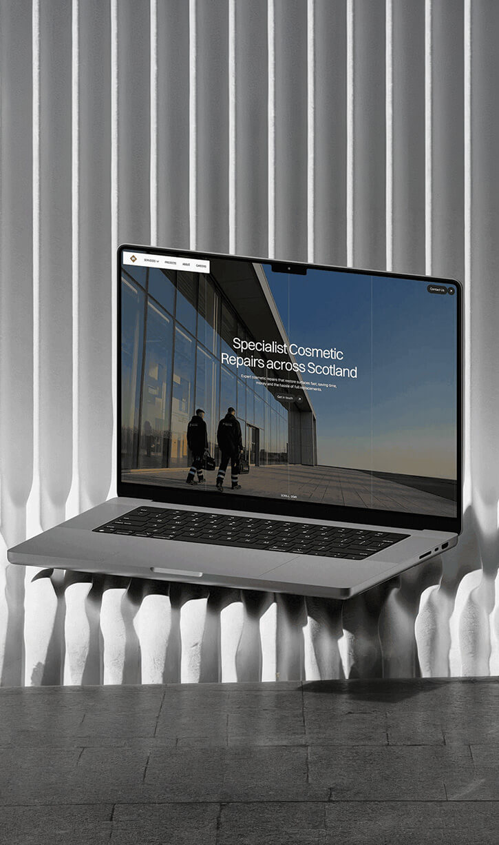 Minimalistic fashion lady