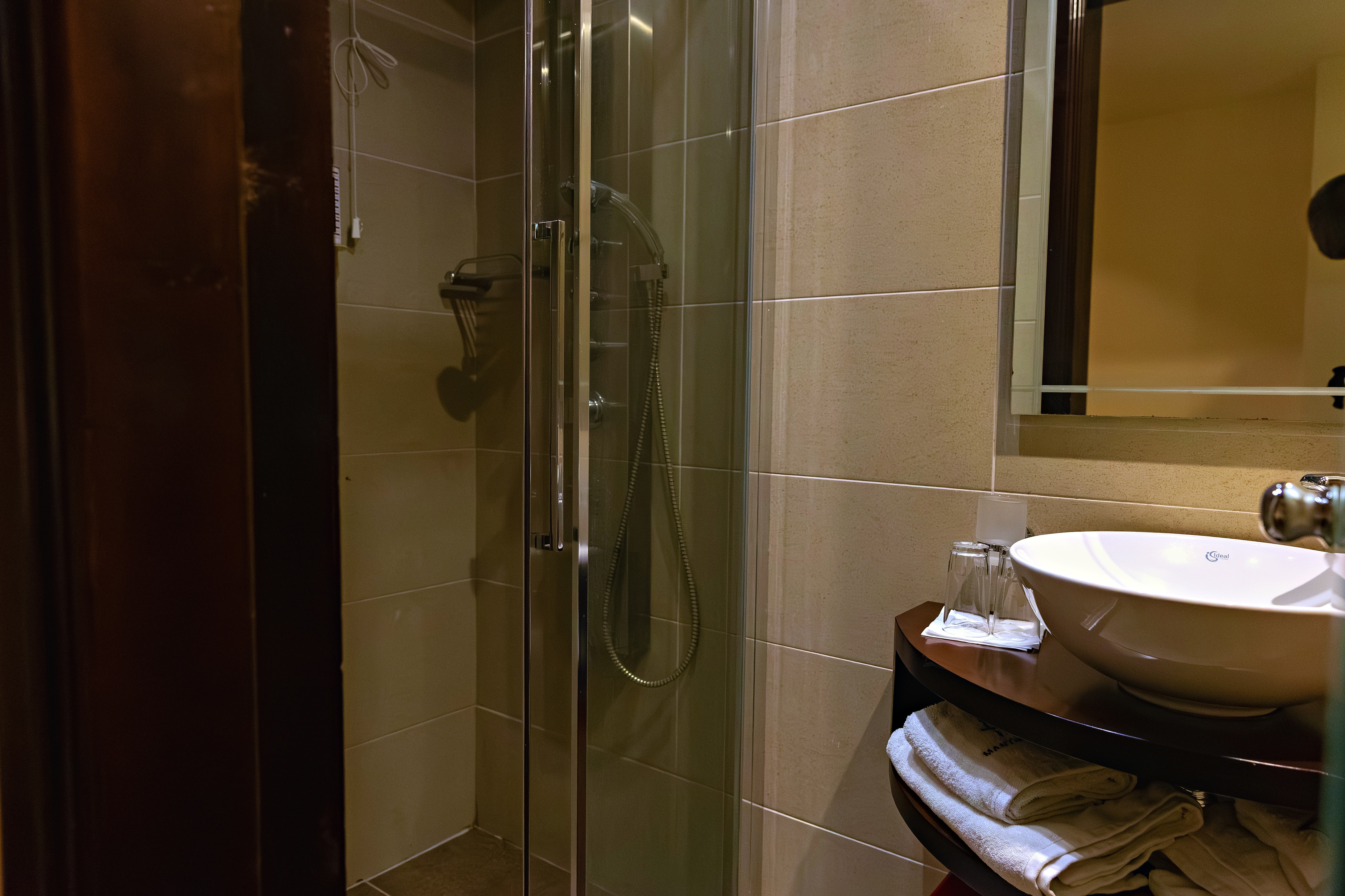 Room gallery image 11