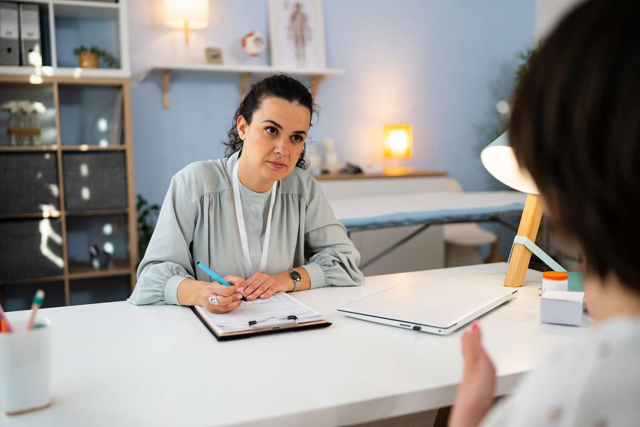 selective focus photo of green vine