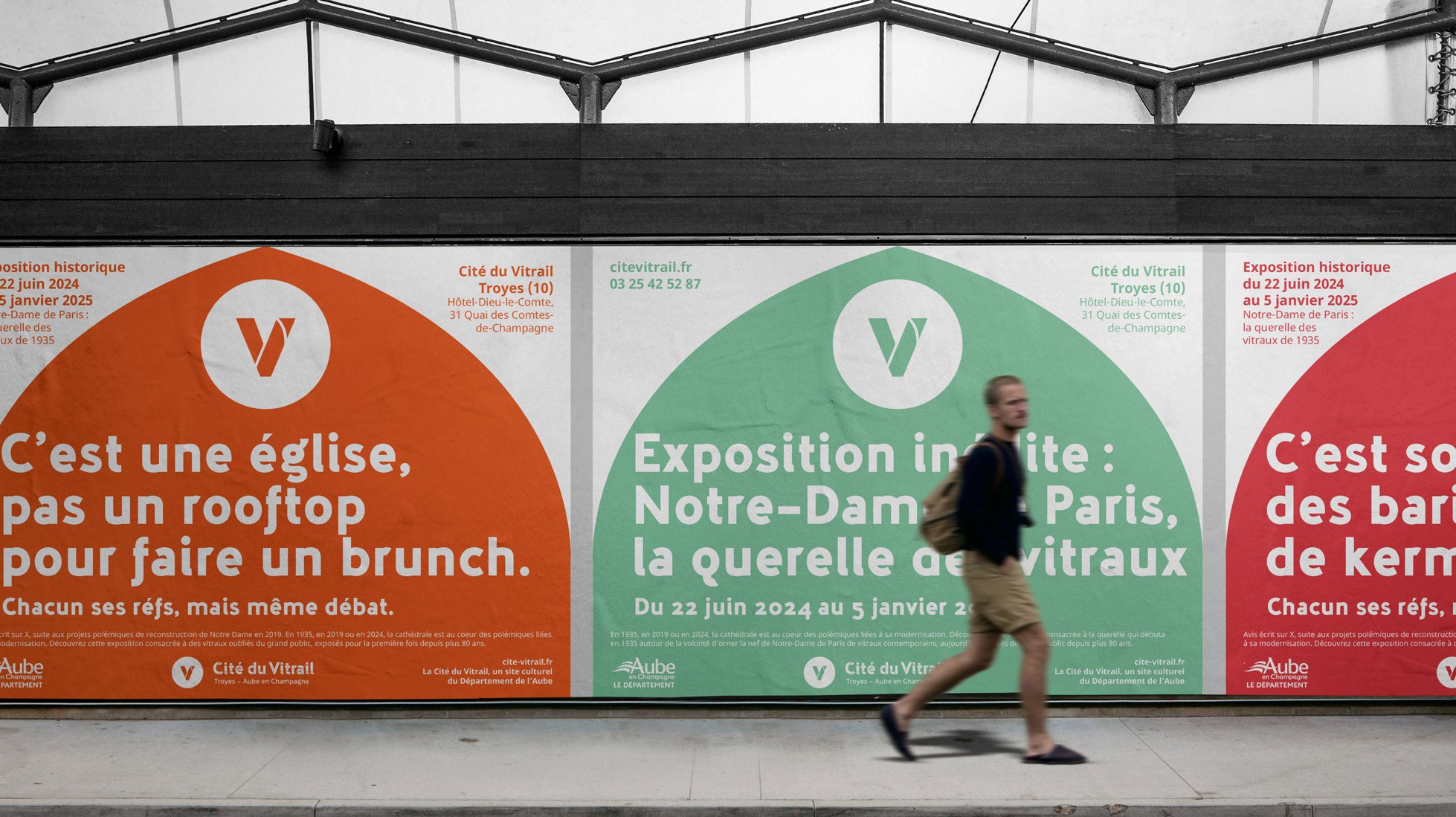 Affiches publicitaires dans le métro, concept Refs.