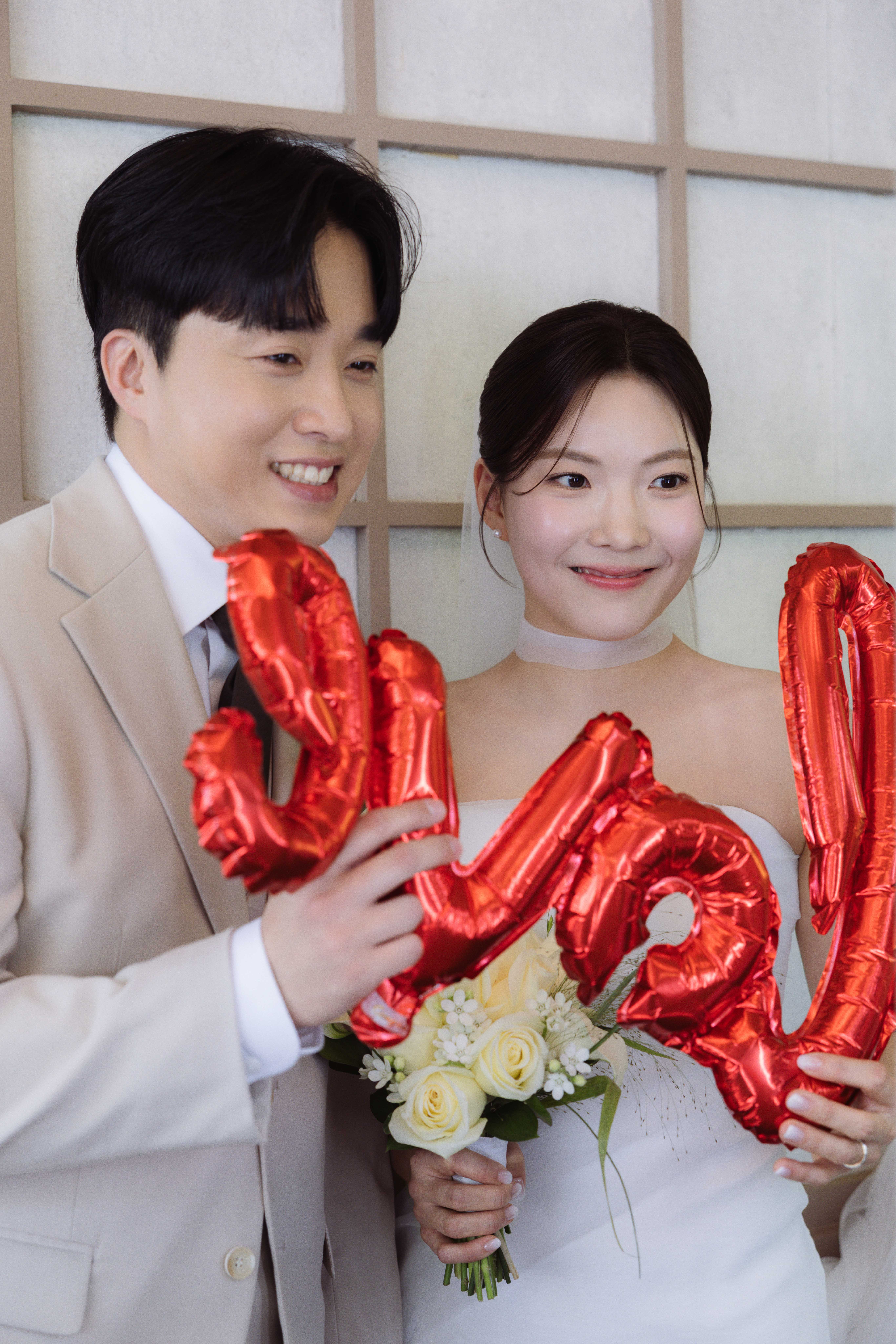 남산예술원 웨딩홀 본식서브스냅 촬영 후기 | 오프그리드가 담아낸 감성 야외본식스냅