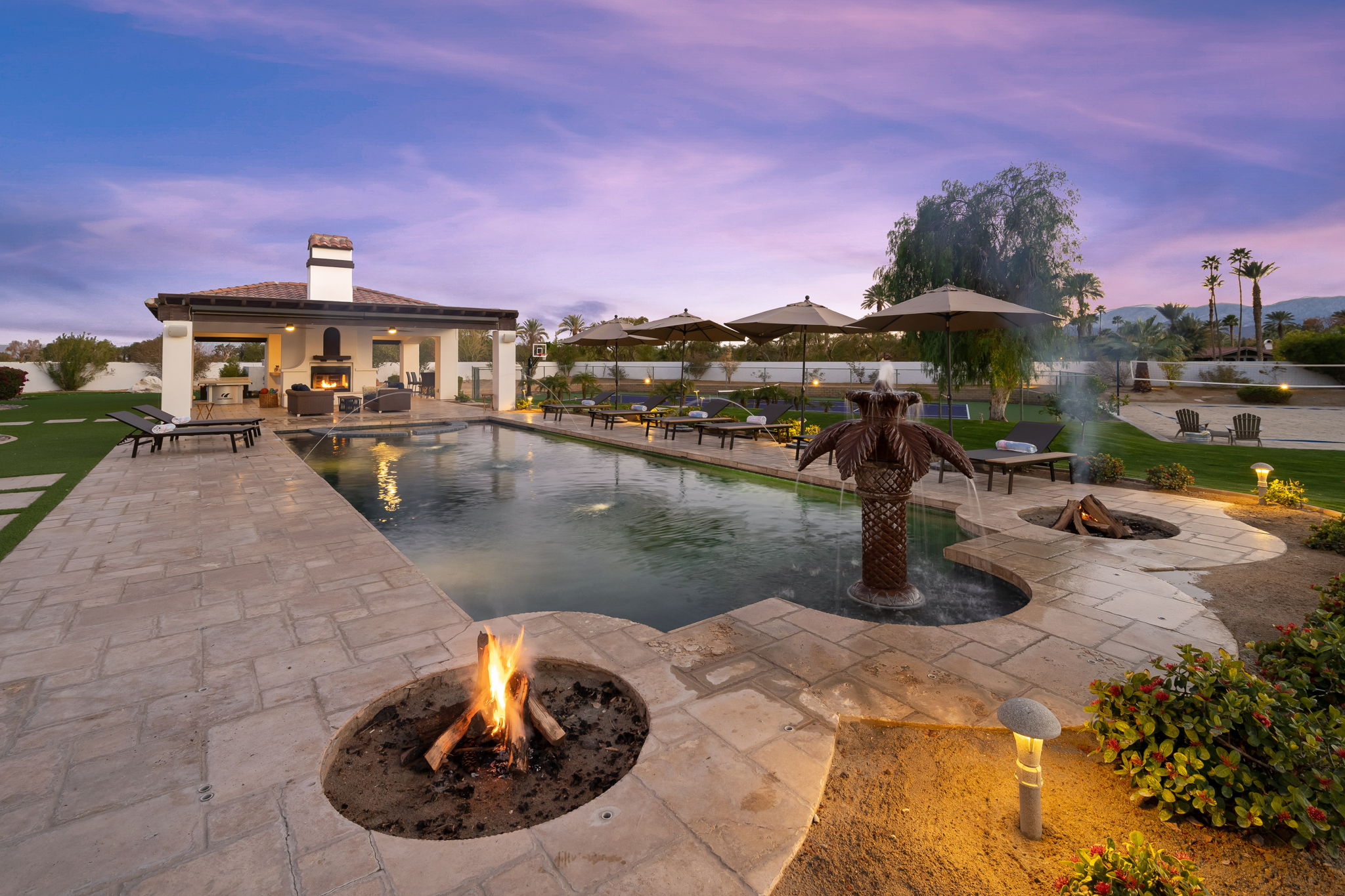 Here comes the alt text