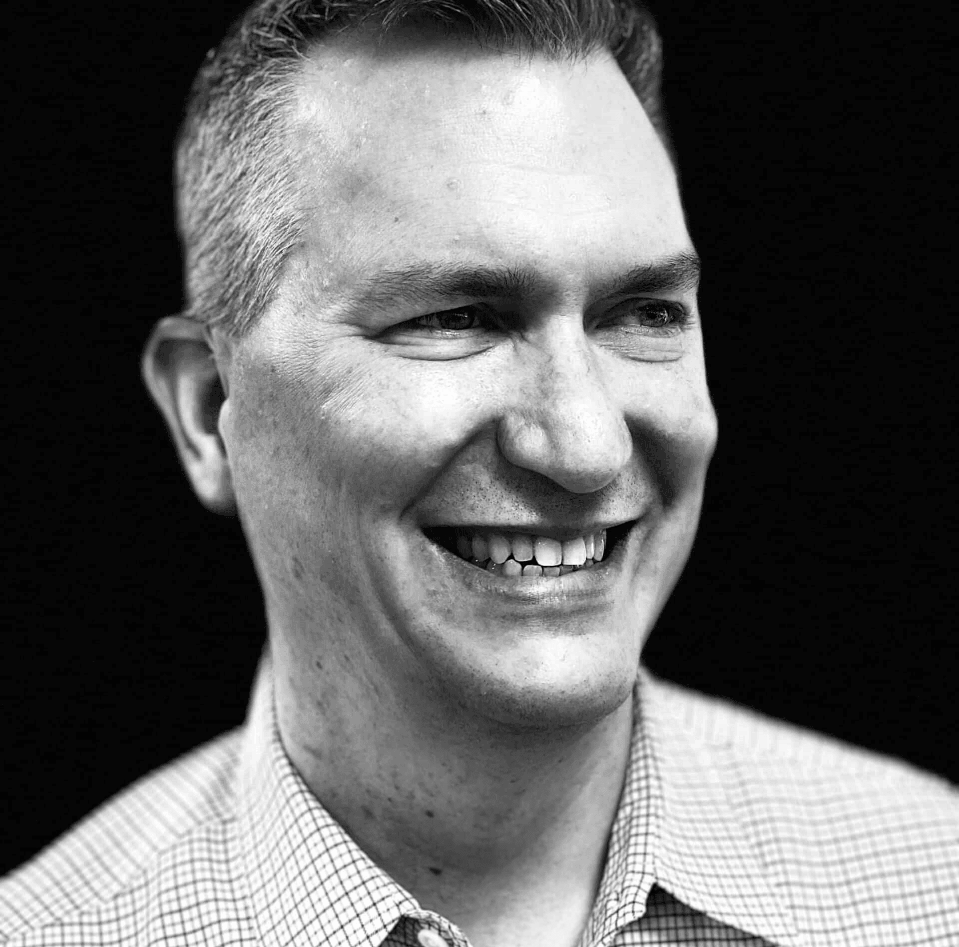 a portrait of Mike Tomasco