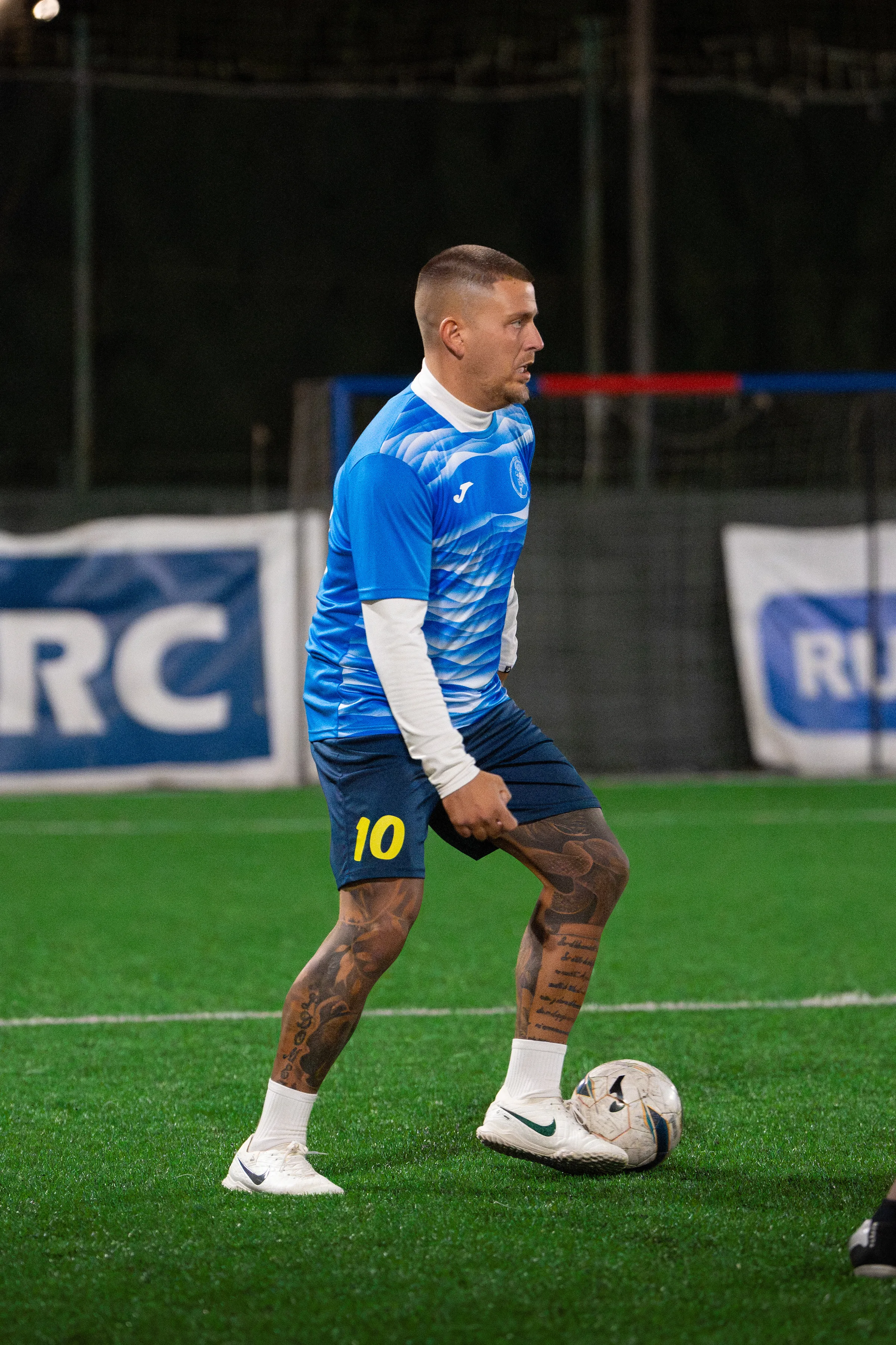 partido fútbol sala amigos Hospitalet, fotografía deportiva sala Barcelona, Nolan Pardo fotógrafo Barcelona 2026, fútbol sala interior Hospitalet