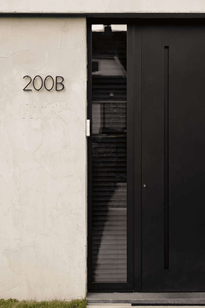 Churchill — Entrée de la maison