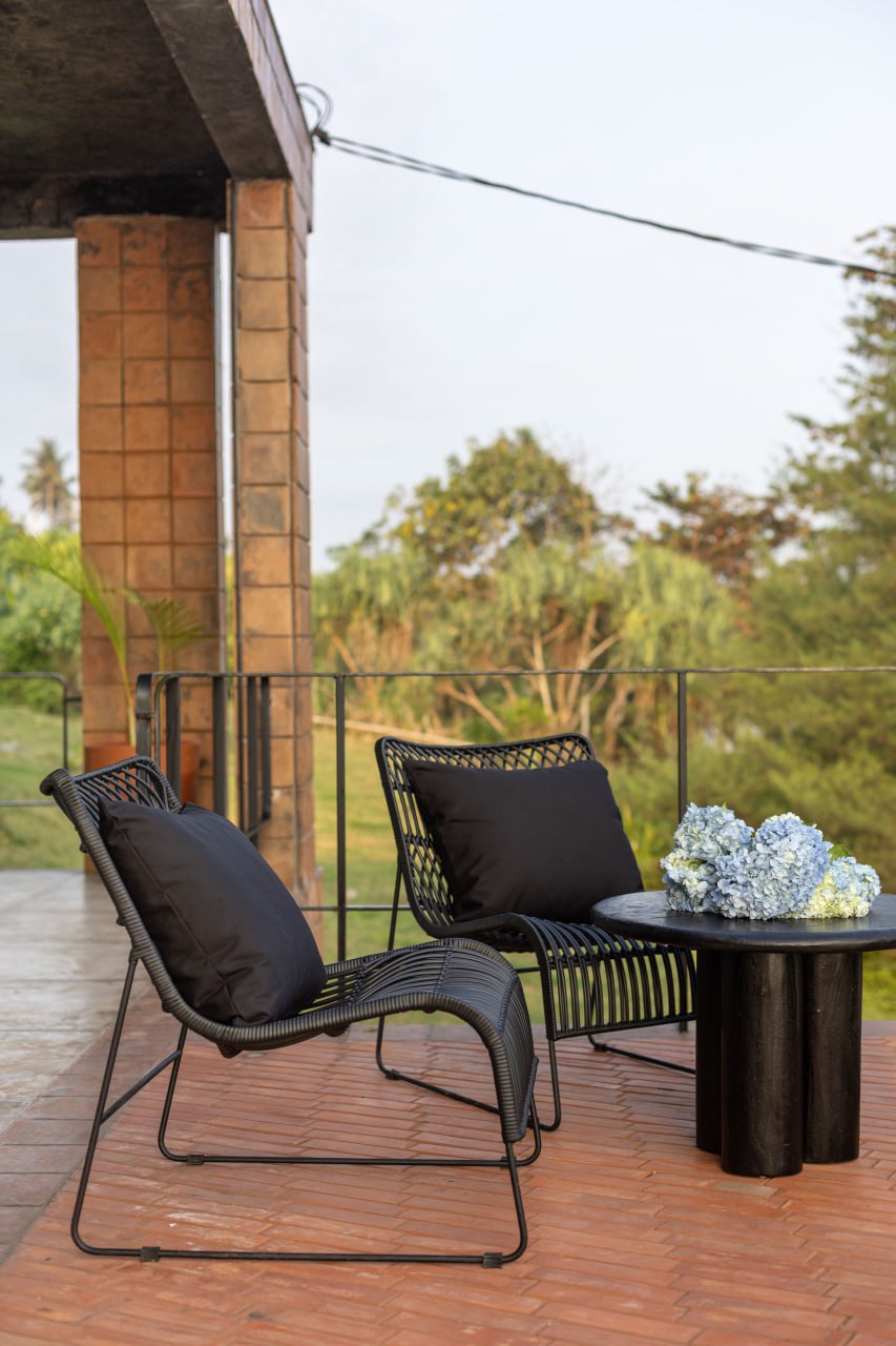 A freehold 3-bedroom beachfront villa with ocean views in Balian