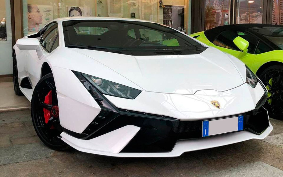 Rental Lamborghini euro