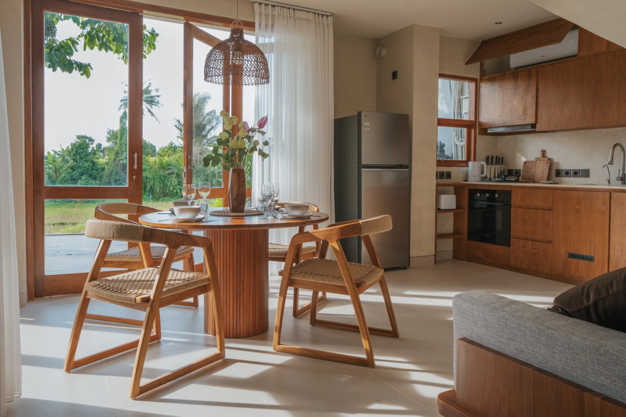 Spacious 2BR villa with panoramic views of rice fields — Babakan, Canggu