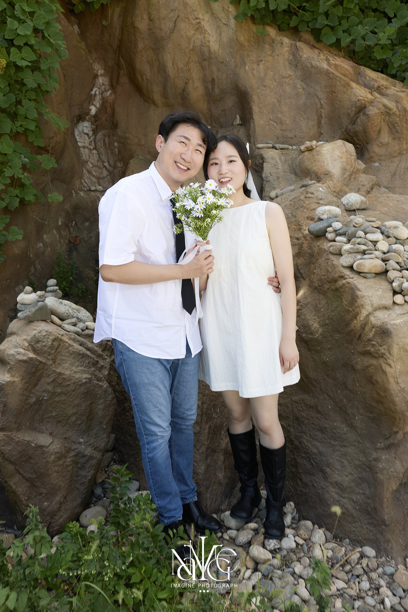 여수 장도 웨딩스냅 촬영 후기 | 이매진포토가 담아낸 한낮 야외와 해변