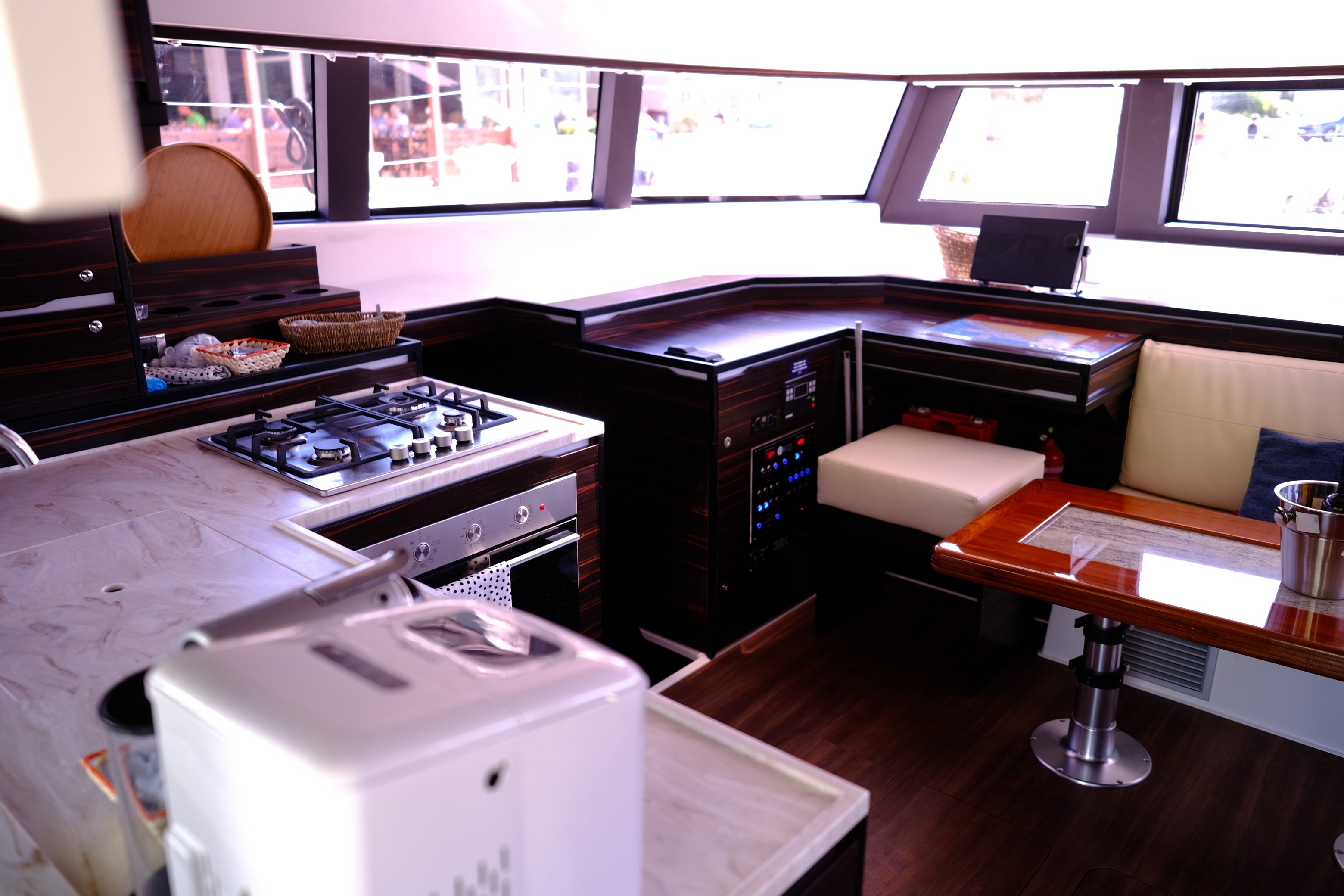 Salón del Catamaran Cervetti 44 Power