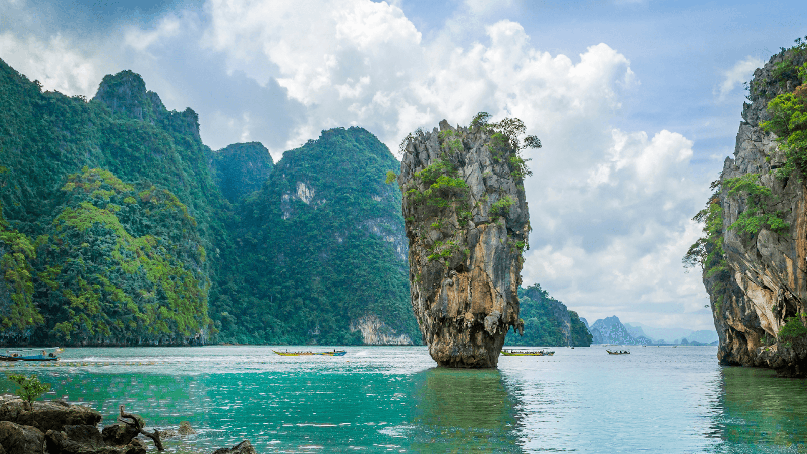 Uncover top things to do in Phuket Thailand with TripAdvisor's guide. Enjoy beaches, cultural landmarks, and vibrant nightlife. Plan your perfect 2024 trip now!