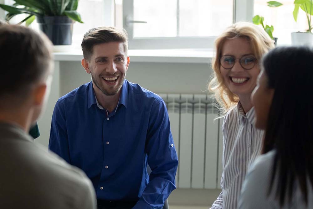 intervention-de-conseil-en-entreprise,-échanges-professionnels-en-groupe
