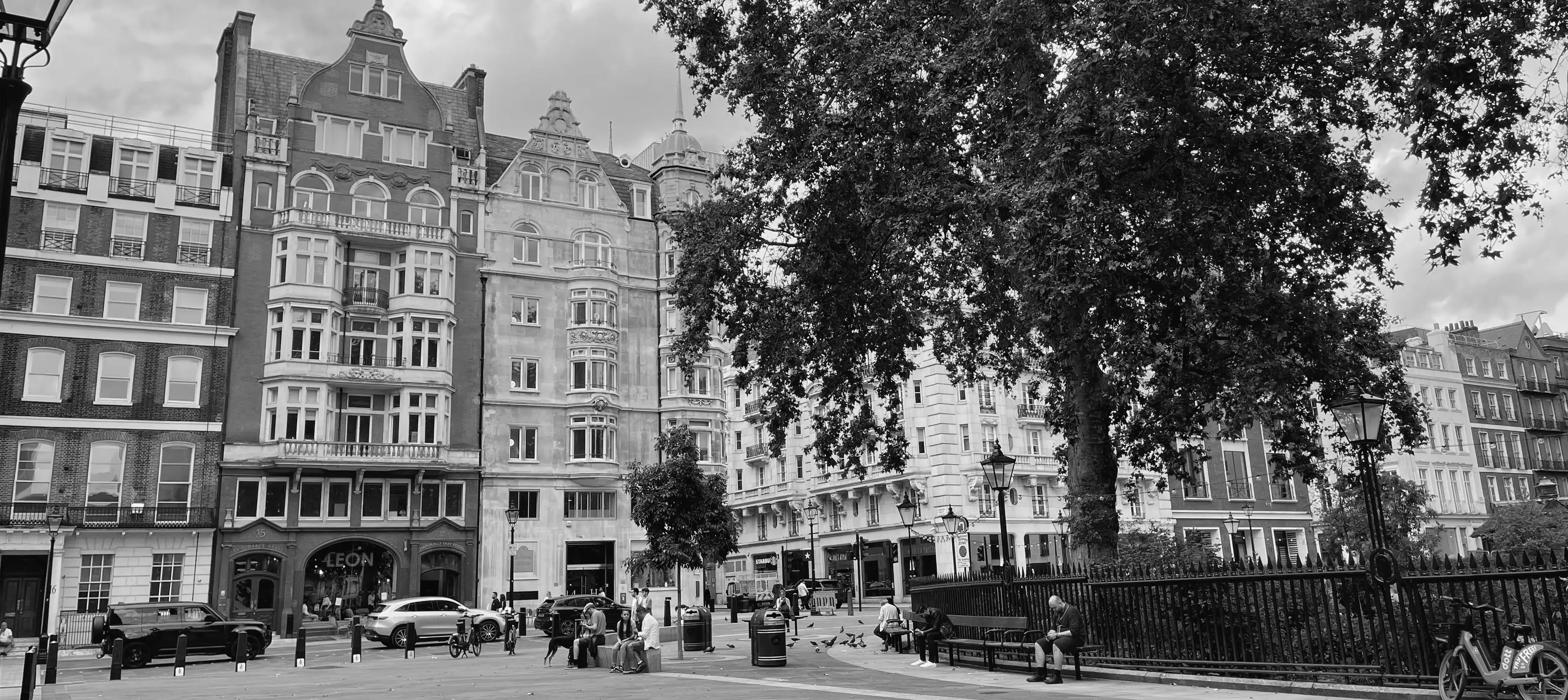 Alius Law team photography – professional group photo in office setting, reflecting expertise in high-value disputes by Teatime Studio.