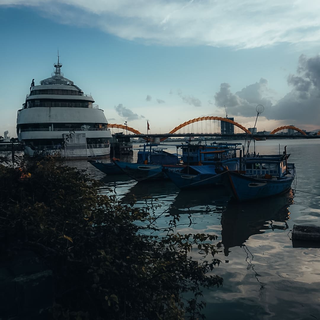 Kami Agence - Nguyễn Việt Hoàng