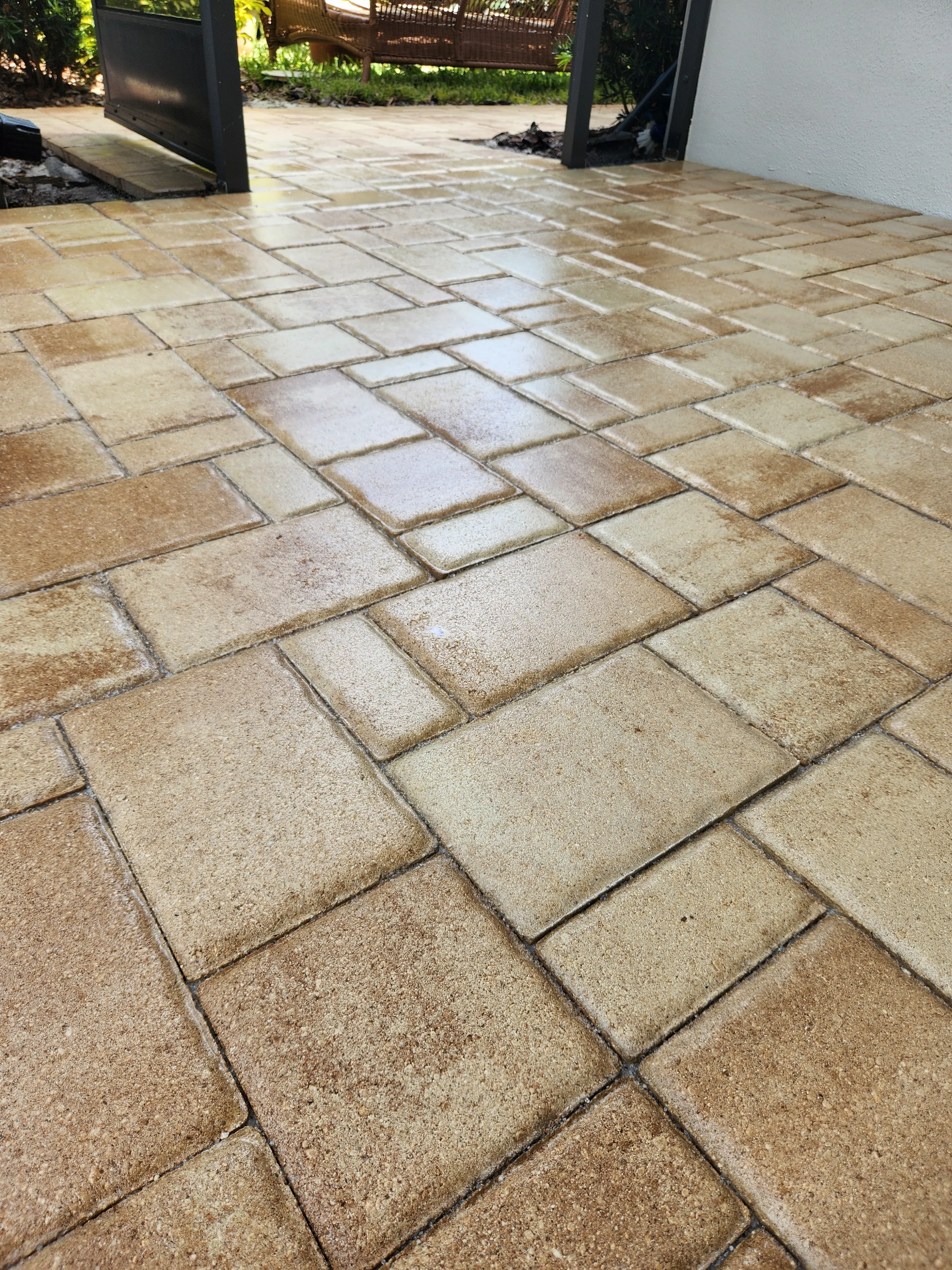 Sealed pavers in Ormond Beach, FL