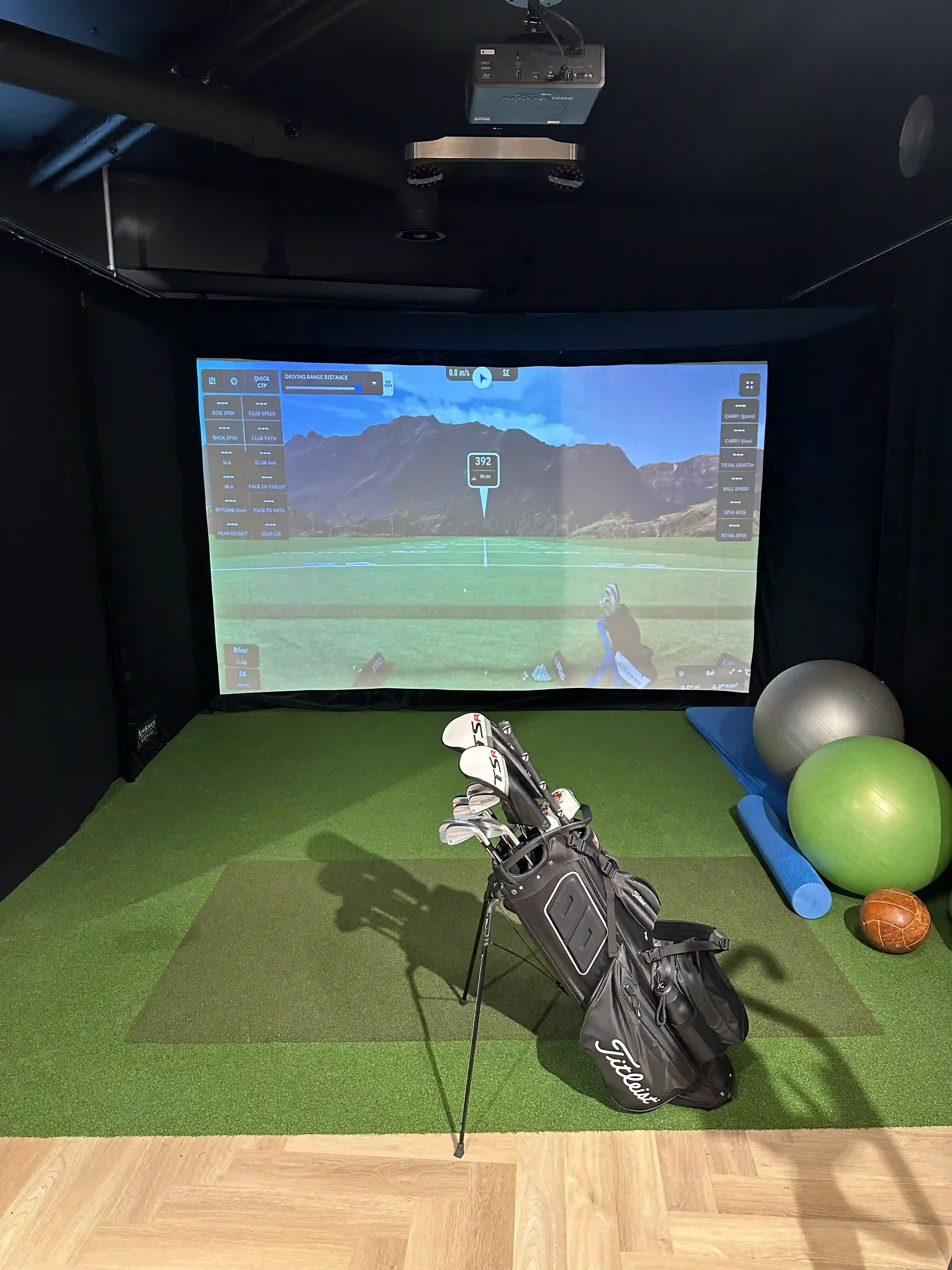 golf-simulator-protee-vx-driving-range-golftas-fysiotherapie-alexander-revalidatie-rotterdam