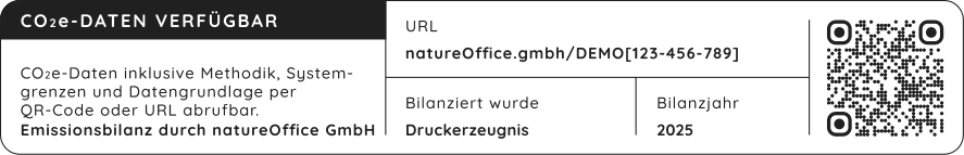 Querformatiges CO₂e-Kennzeichen mit QR-Code