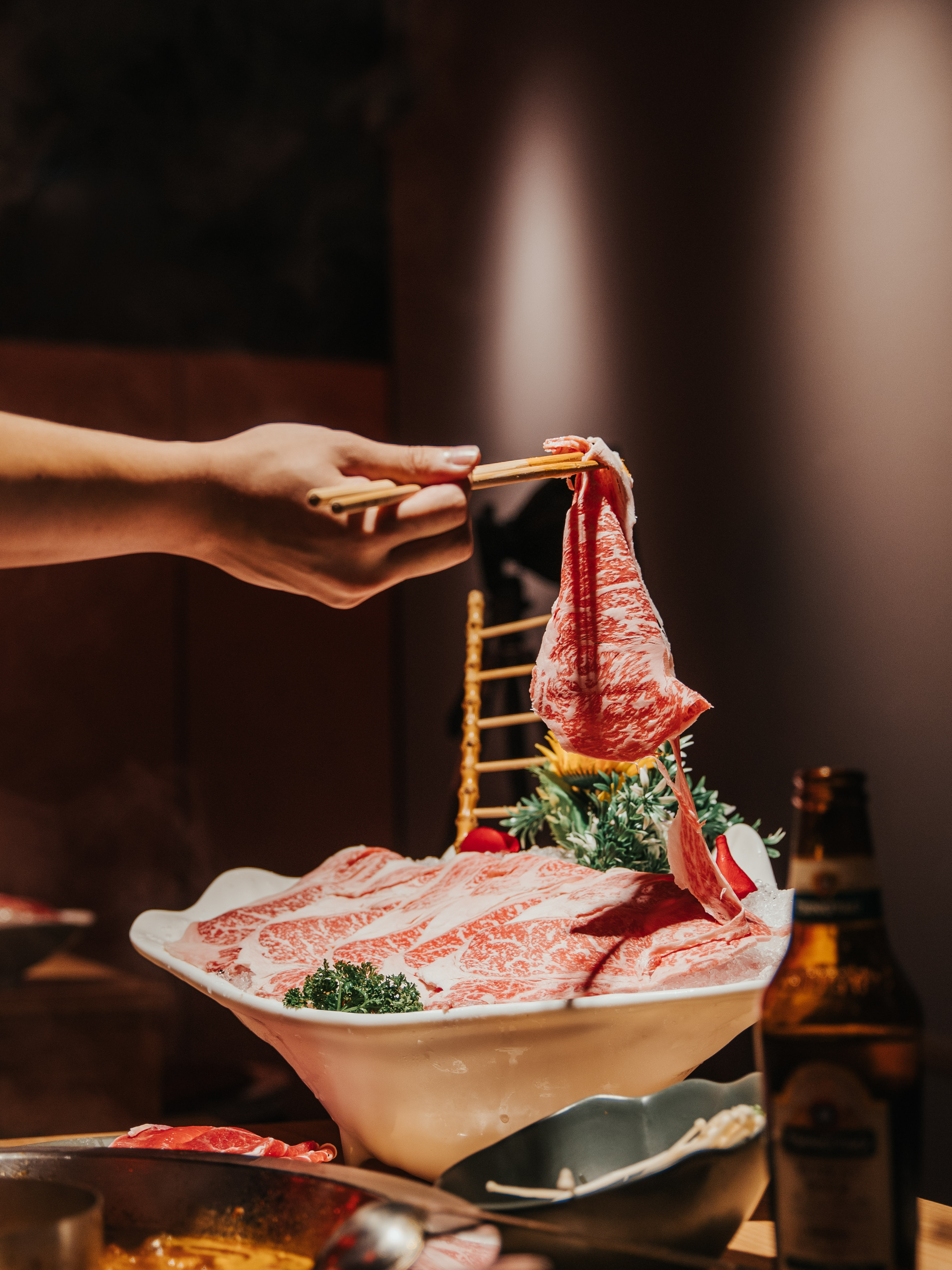 Lifestyle hotpot dining photography in Singapore by JIREHTAKESPHOTOS