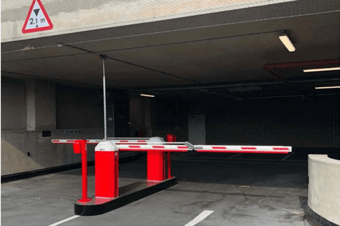 How That "Magic" Barrier Knows Exactly When to Lift