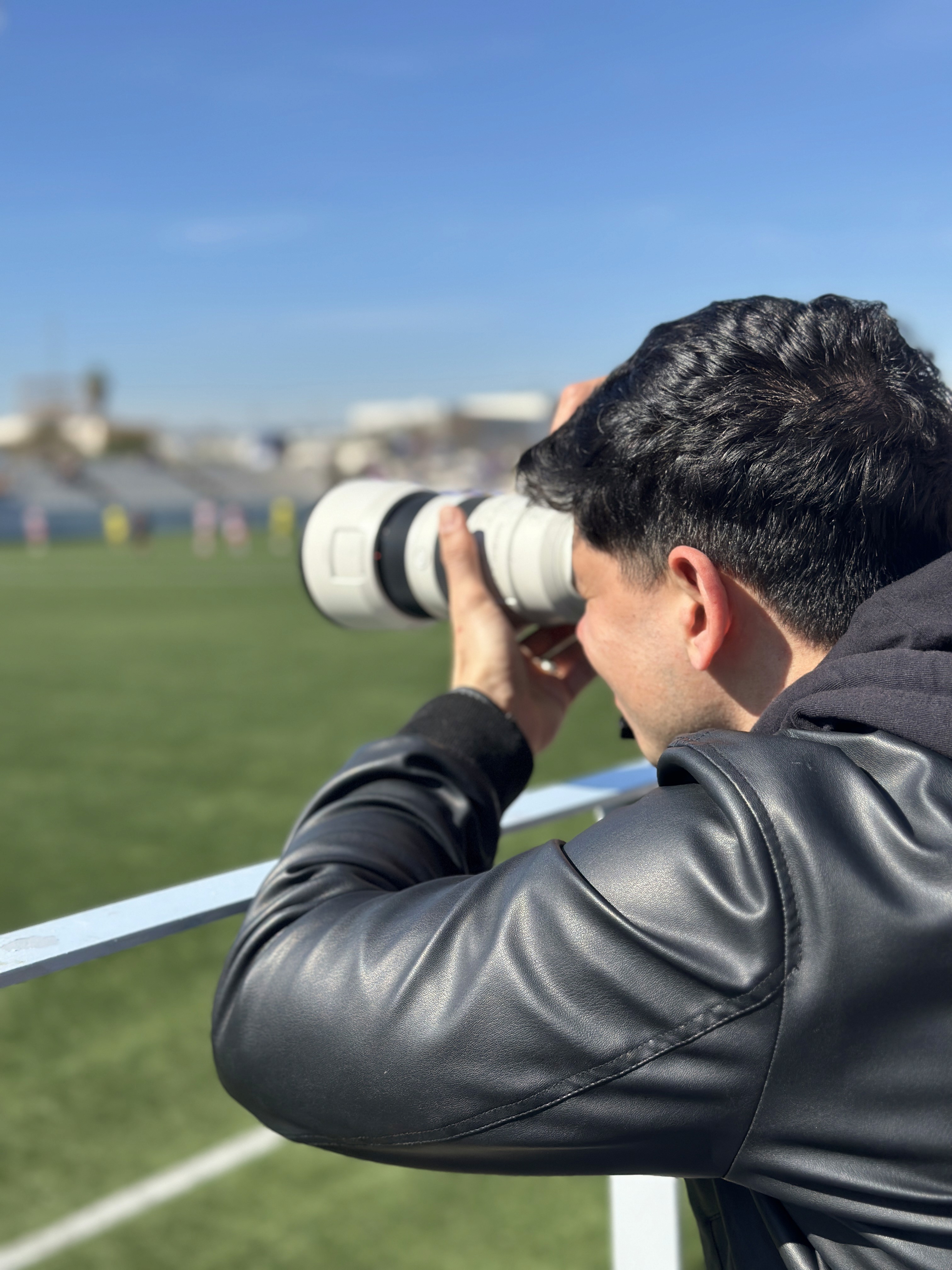 nolan pardo en campo de futbol