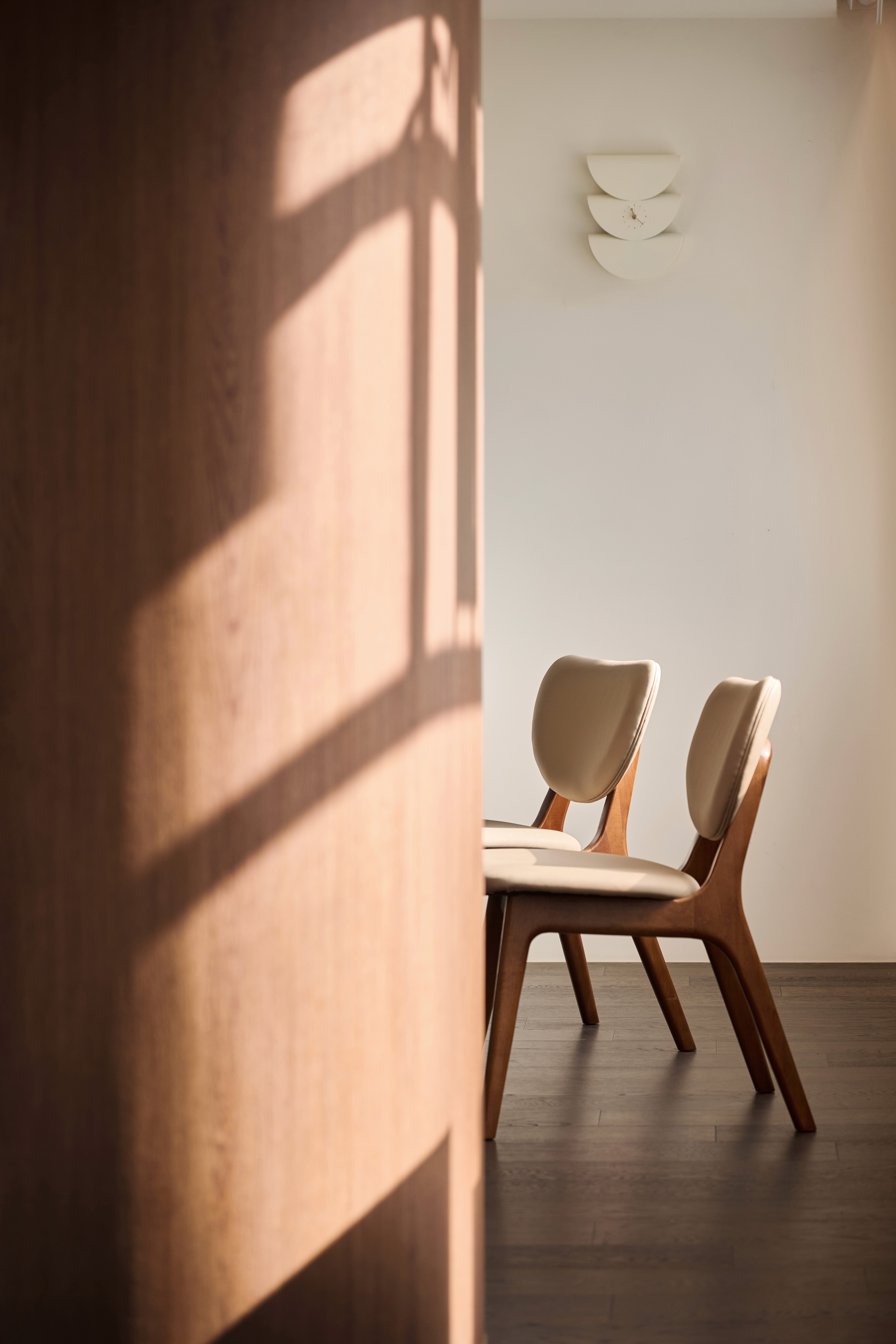 blue and gray chairs beside brown wooden table