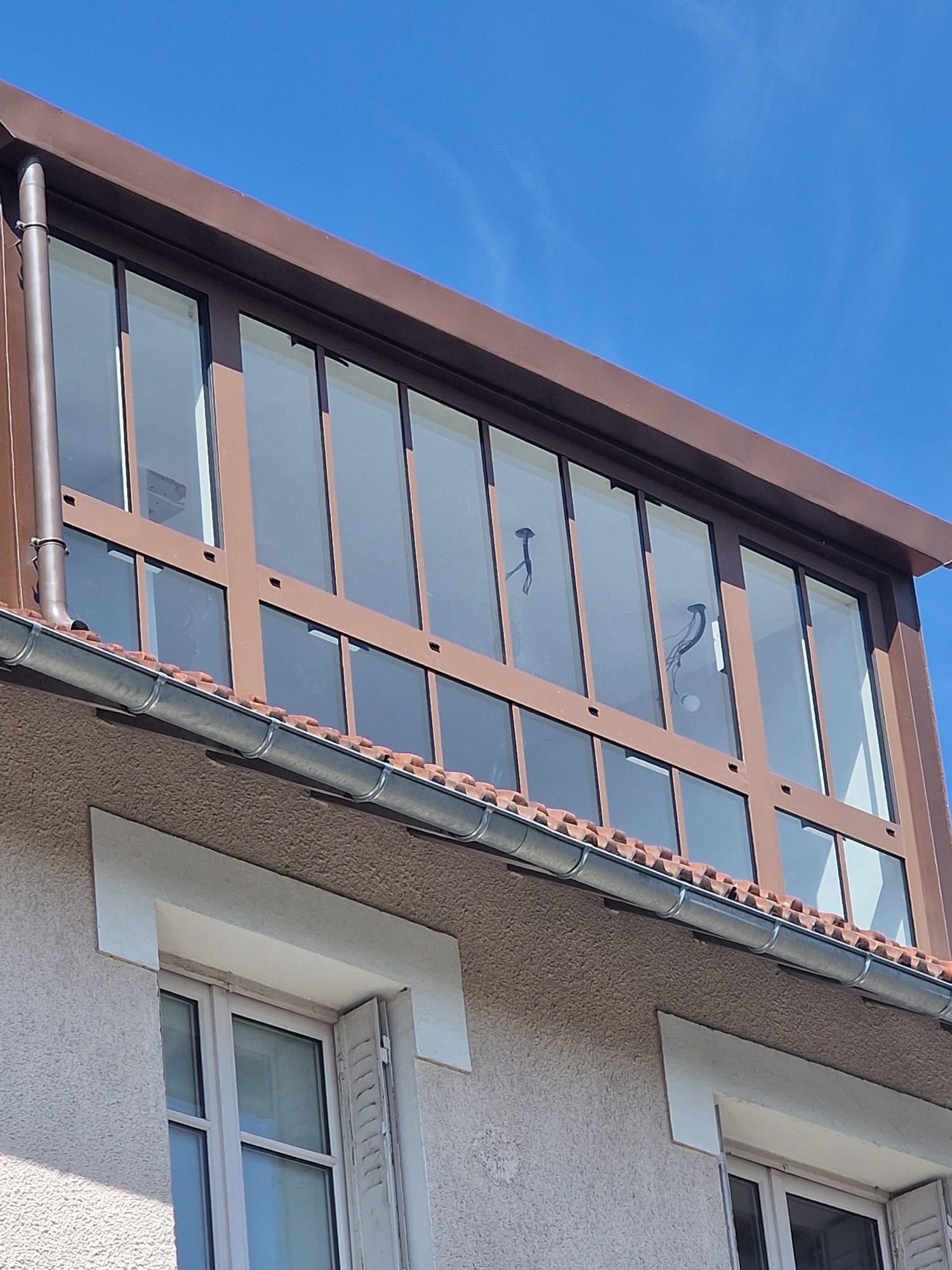 Menuiseries pour une maison à Montreuil par LABOPOP Architecte