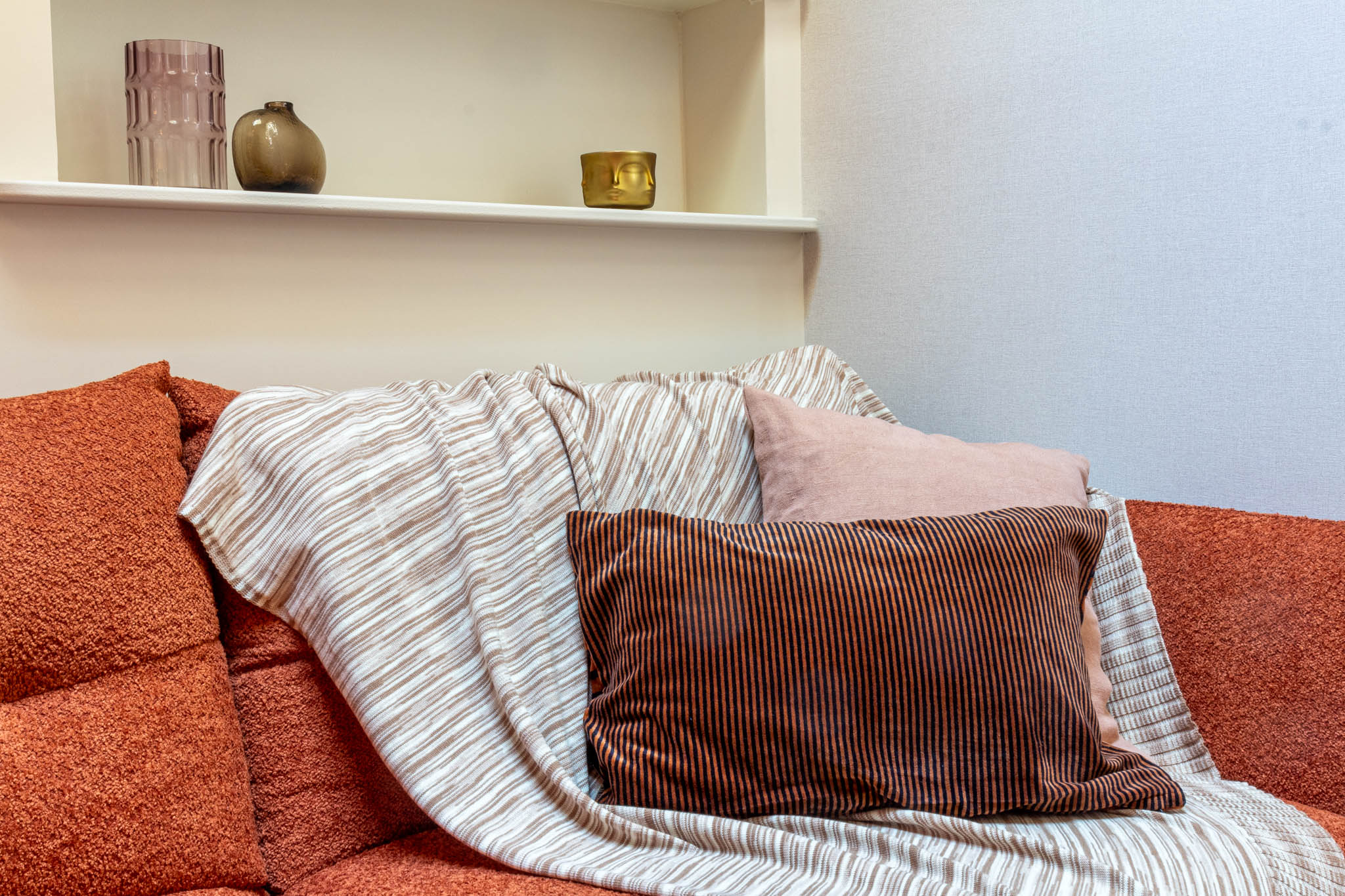 Dark theme house with plants outside