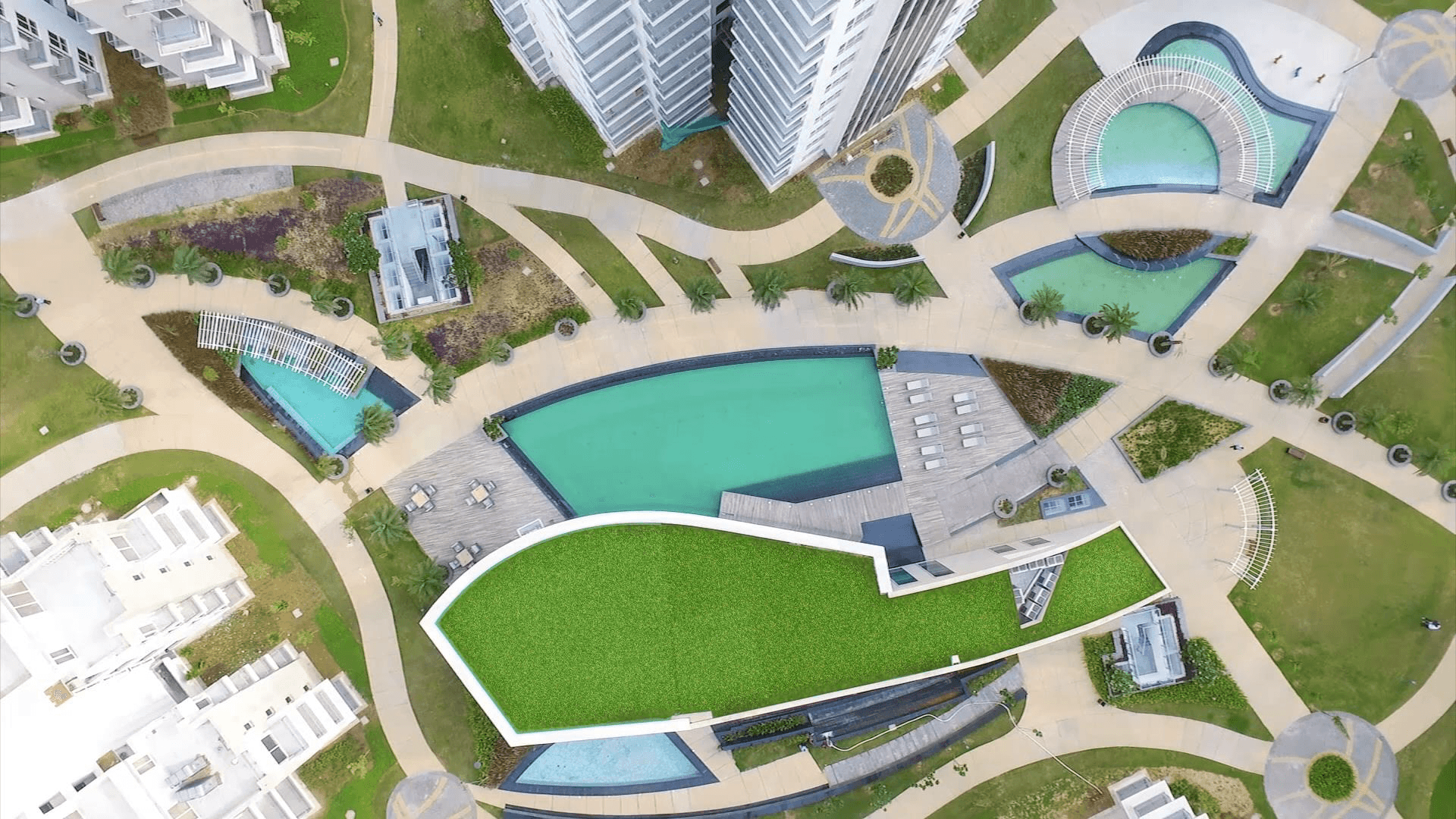 Exterior architectural view of M3M Opus G+33 luxury tower in Gurgaon designed by international architects Studio Symbiosis.