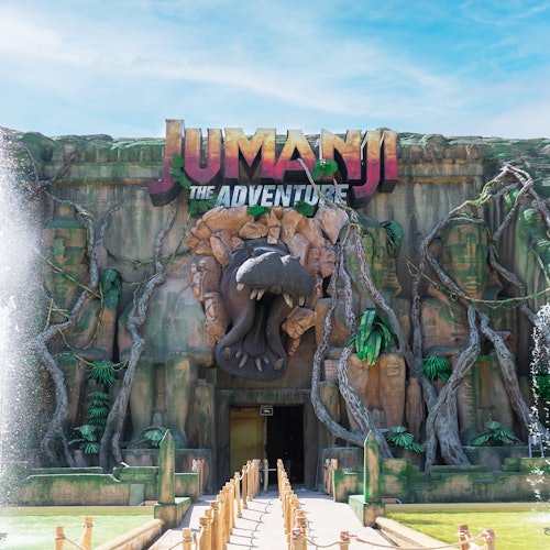 Gardaland Amusement Park: Fast Track Ticket in Castelnuovo Del Garda