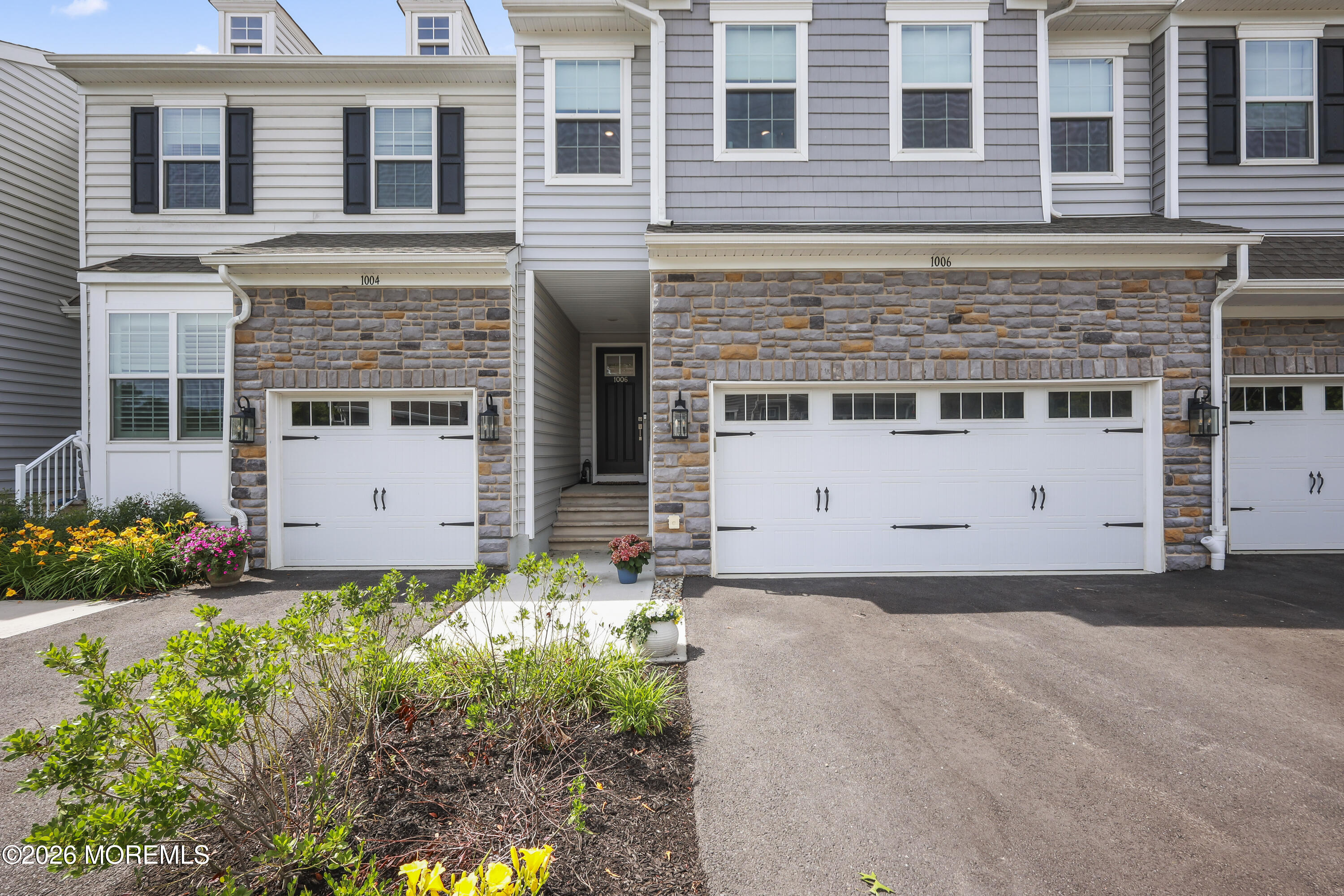 1006 Pheasant Ln #204