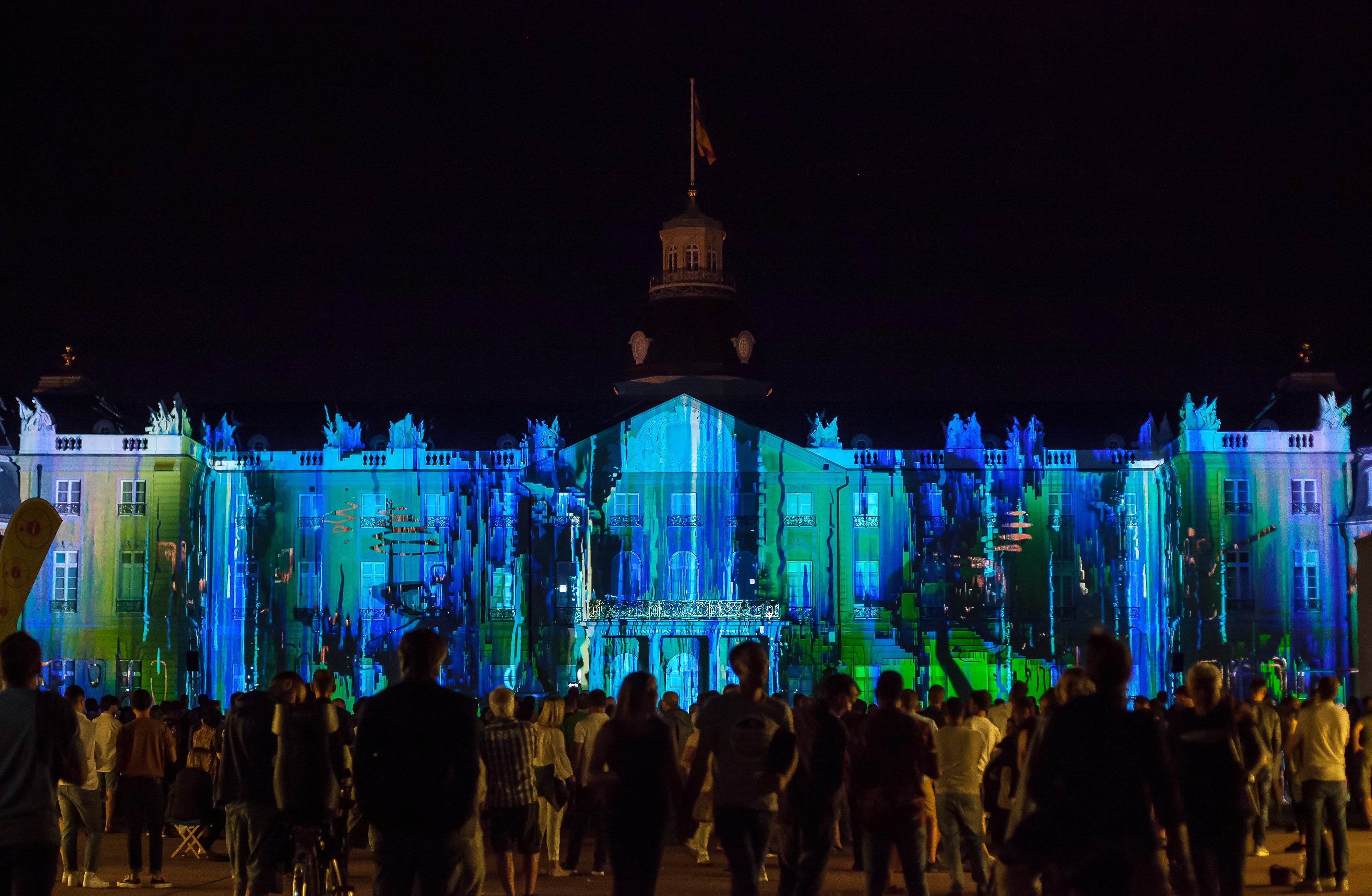 Walls of percpetion - architecture projection mapping