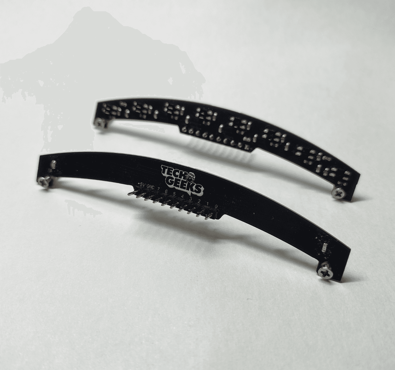 ARC8 sensor close-up – LED indicator lights and sensor channel spacing