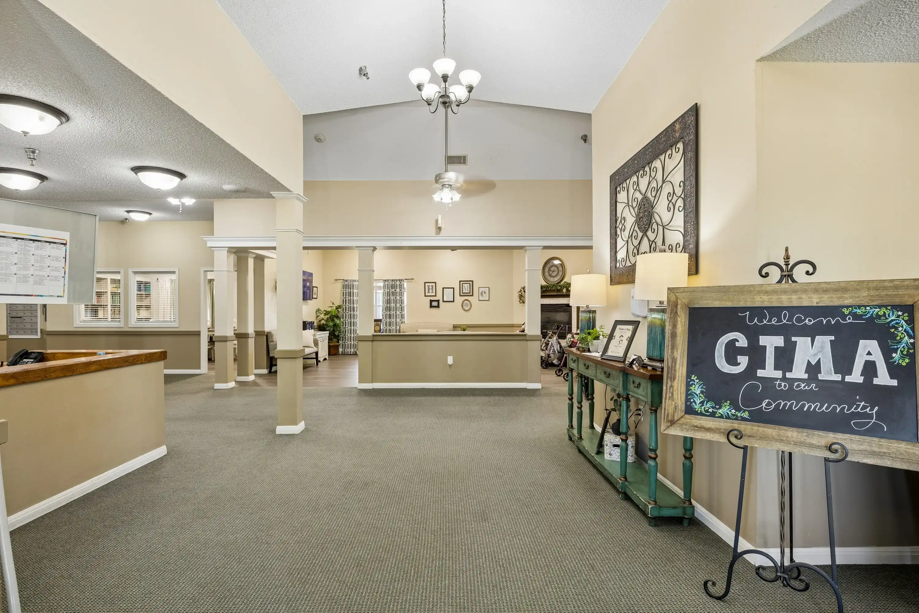 Meredith Court community photo 1