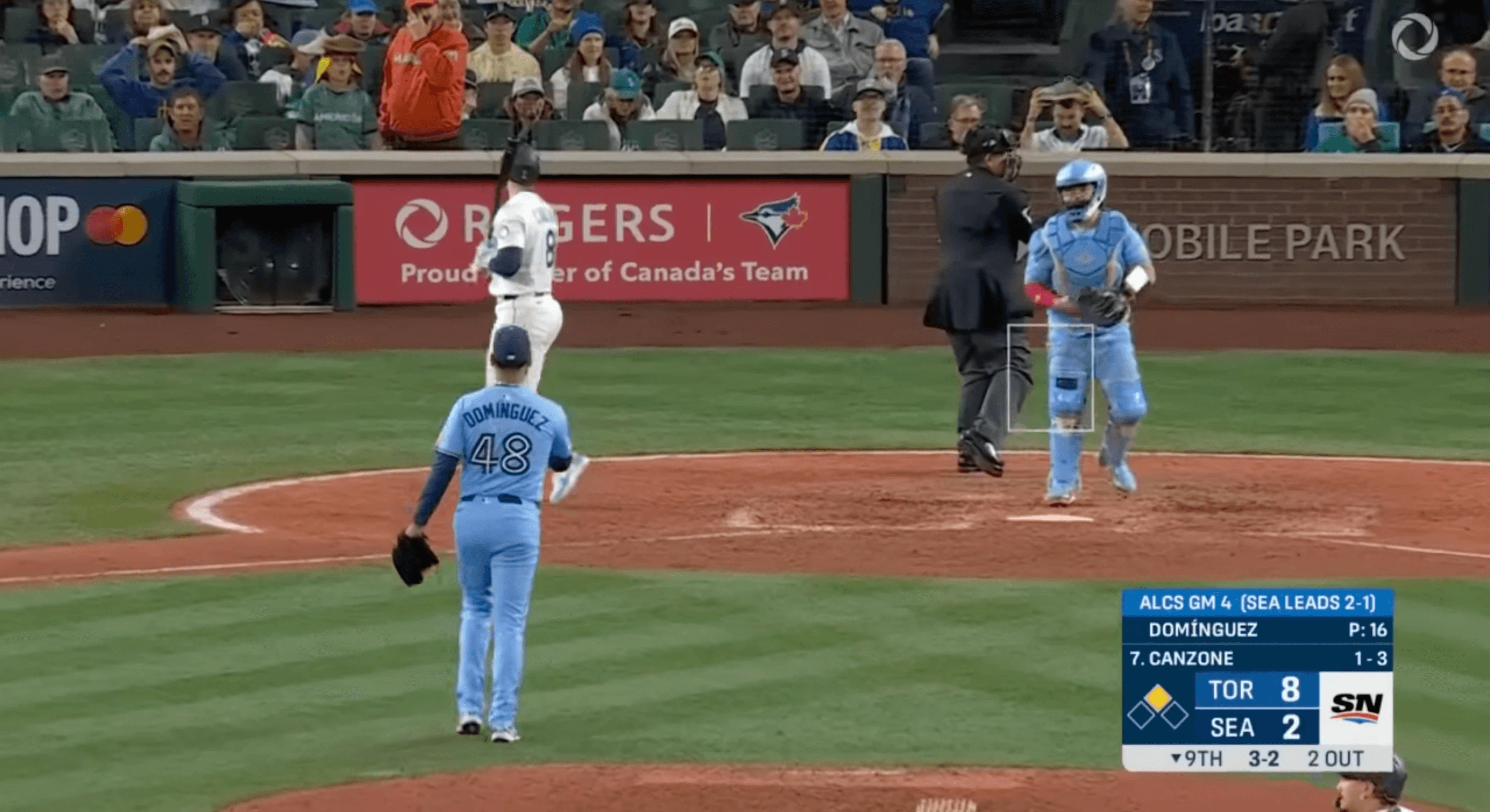 Blue Jays win their second consecutive game to tie up series!