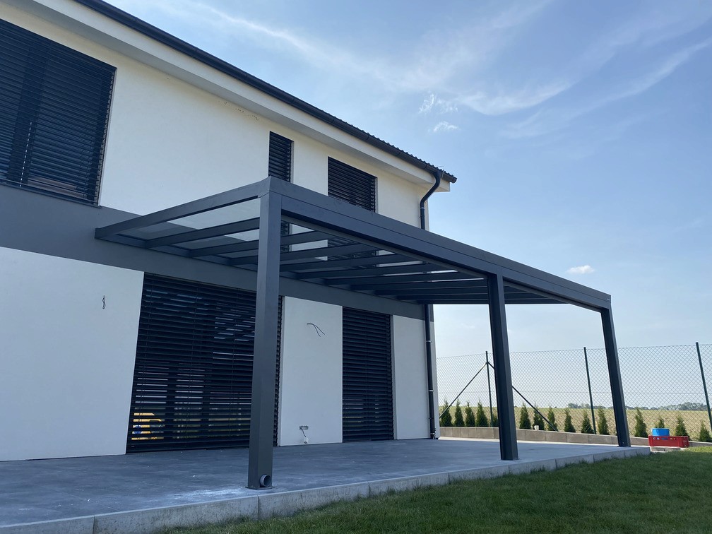 Moderní pergola