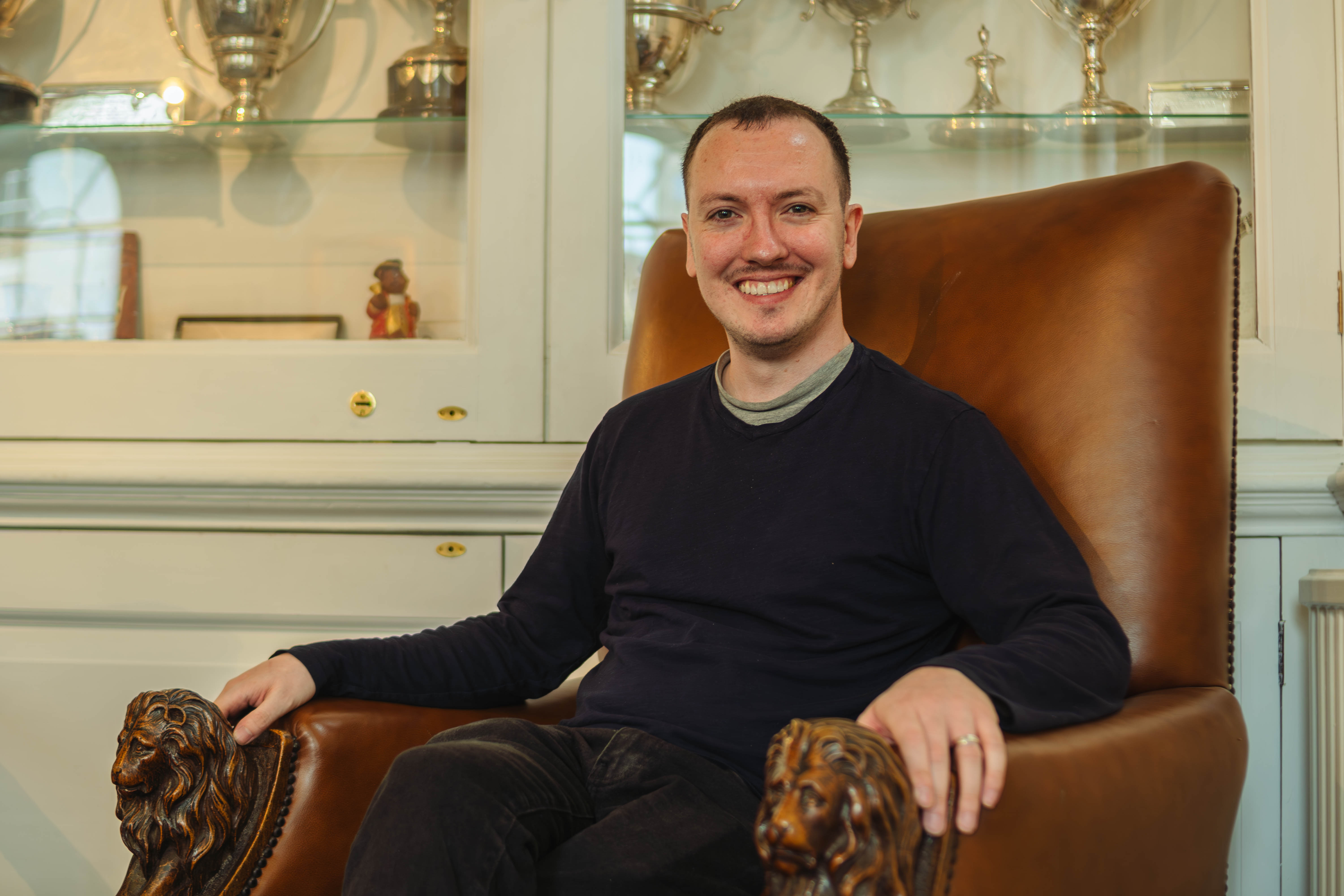 Studio portrait with warm cinematic tones by Studio 222