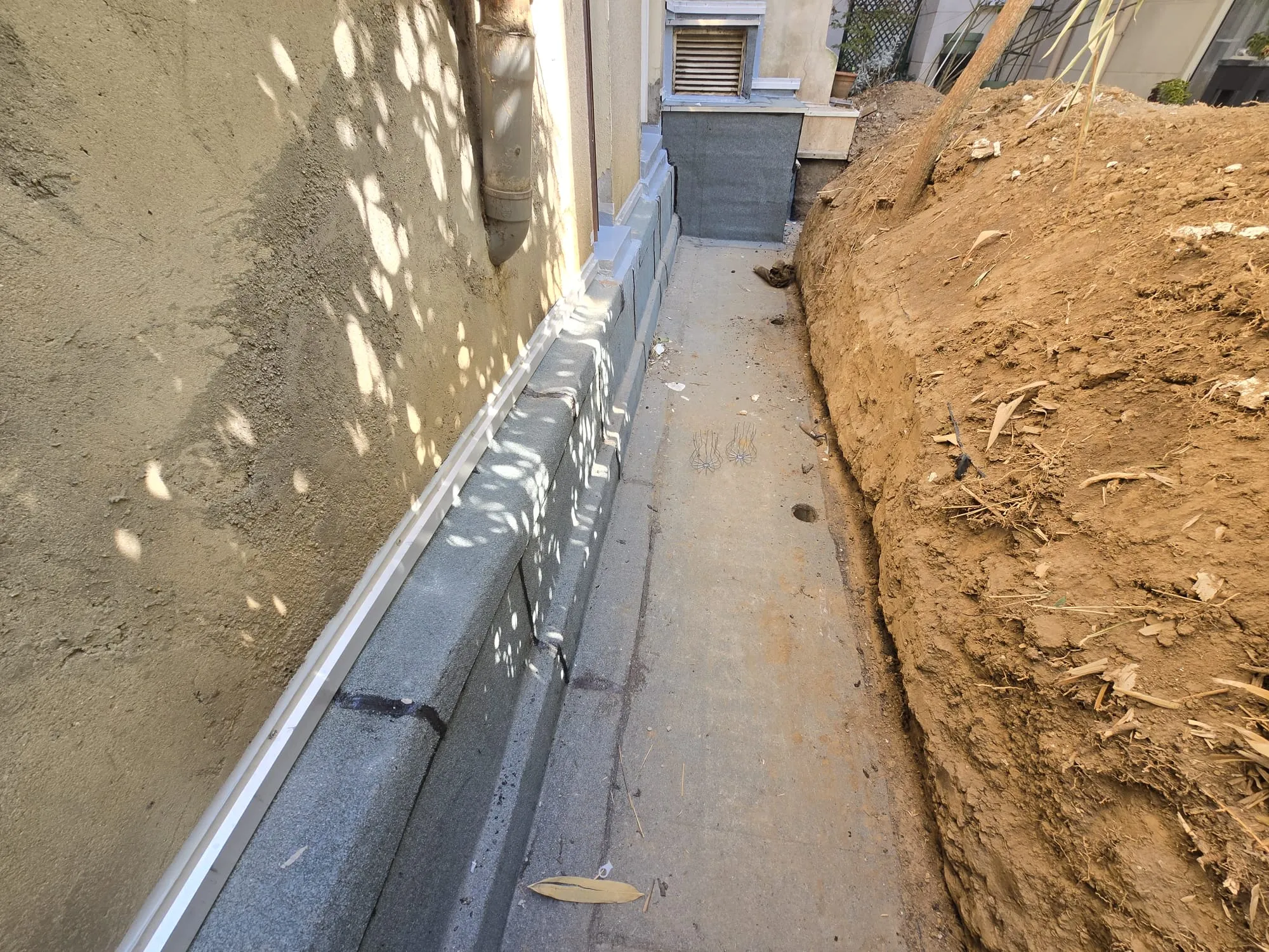 travaux de refection de terrasse et détection fuite réalisée par RED France