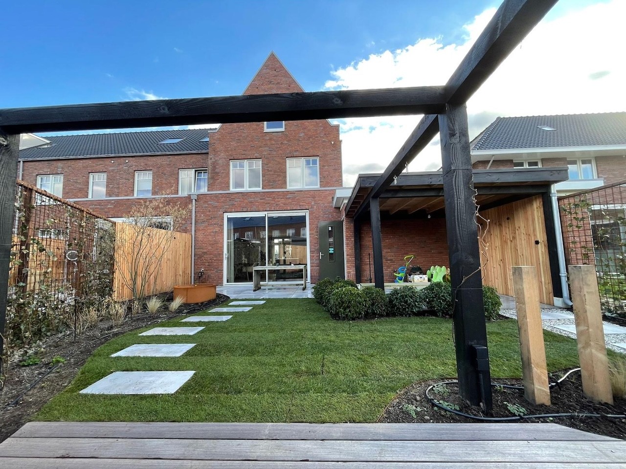 Tuin met diverse elementen in Amersfoort - Art gardens